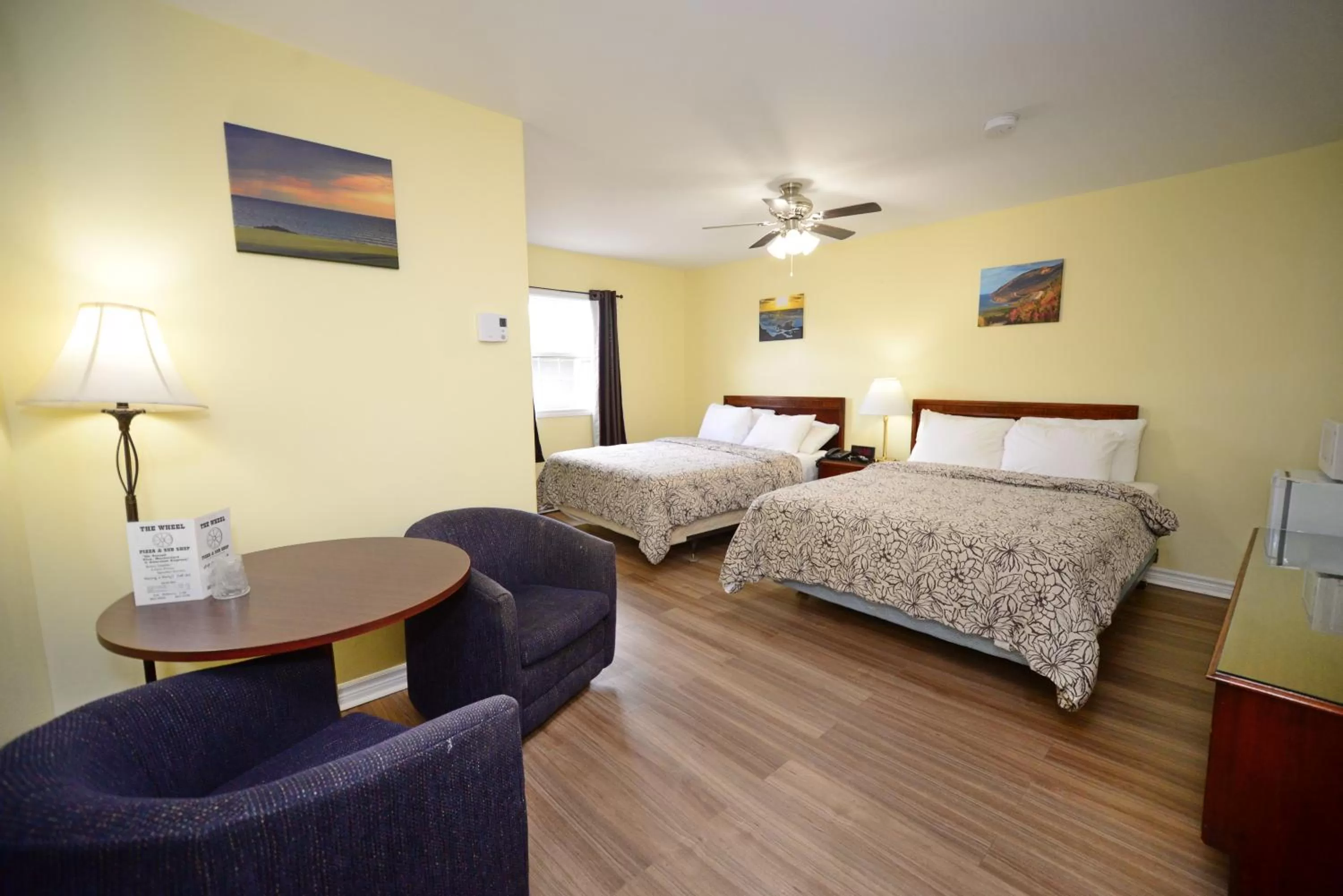 Bed in Homeward Inns of Canada