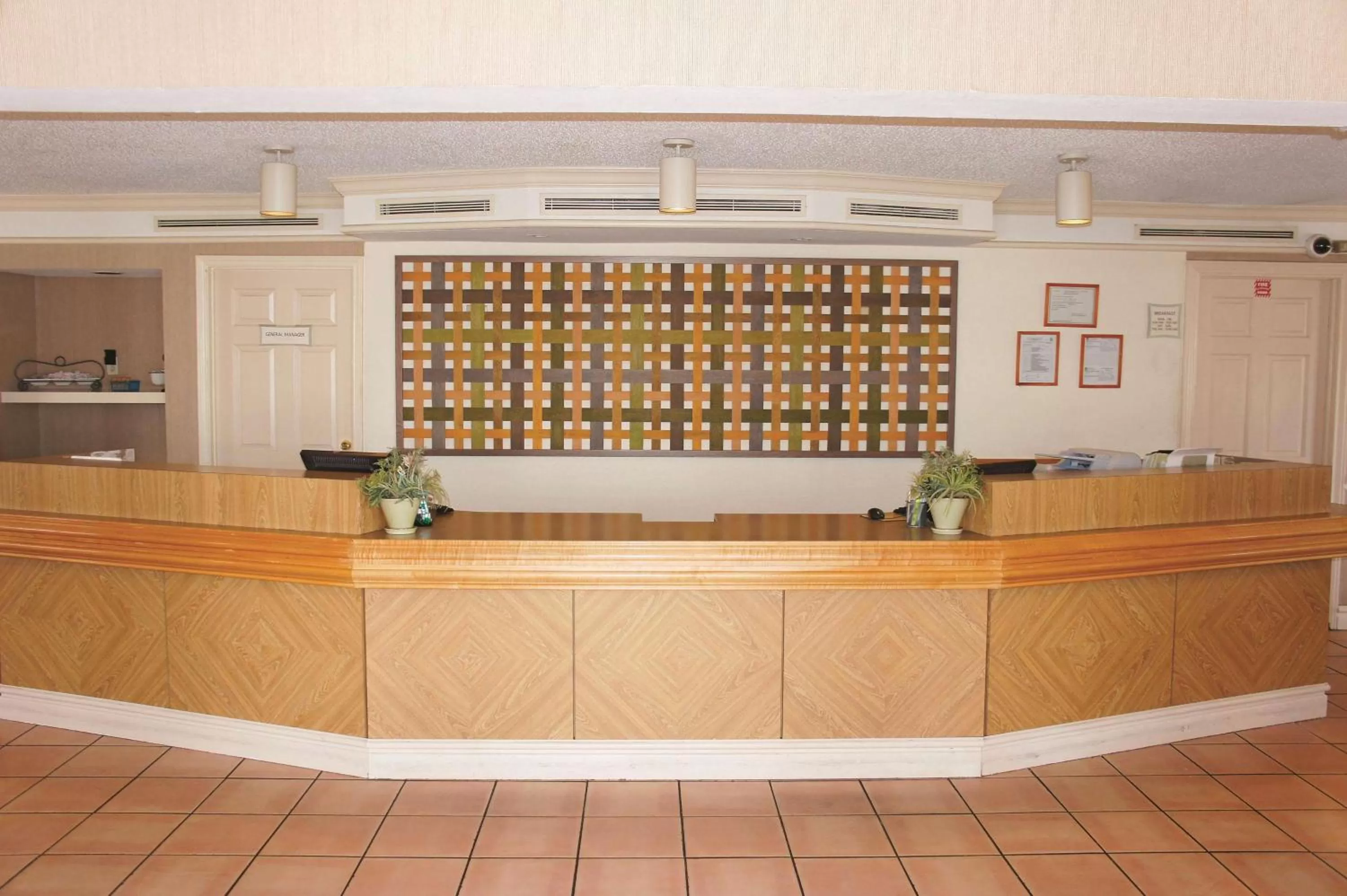 Lobby or reception in Baymont by Wyndham San Antonio South Park