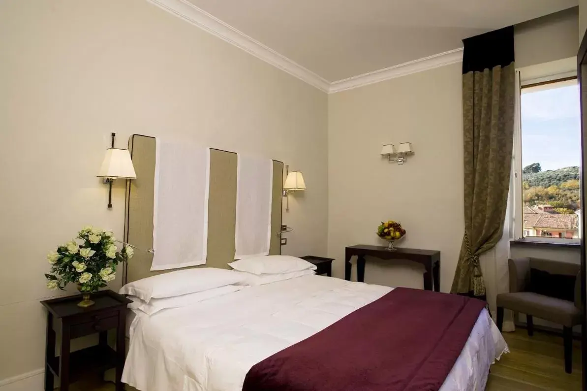 Classic Double or Twin Room in Hotel Clitunno Classic Double or Twin Room in Hotel Clitunno