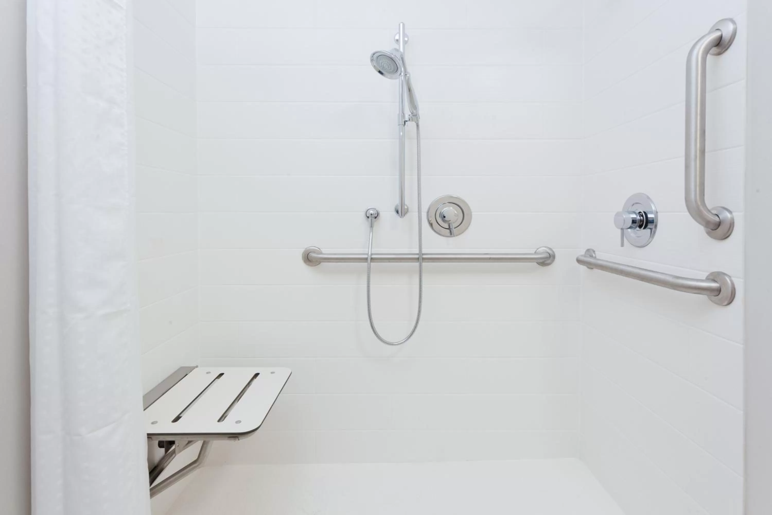 Photo of the whole room in Holiday Inn Express & Suites - Cartersville by IHG