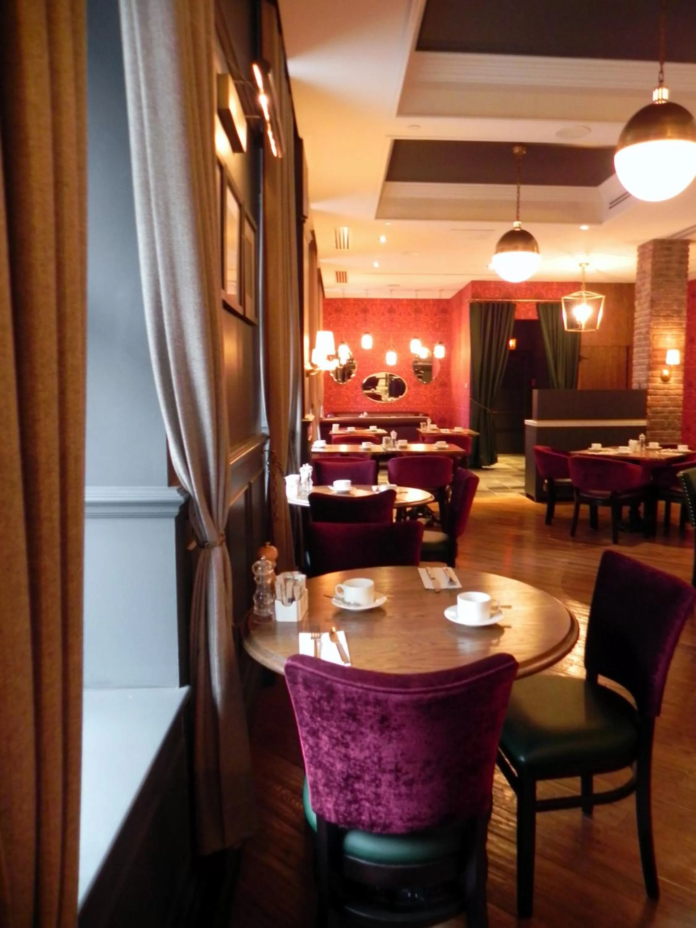 Restaurant/places to eat in Novotel Ottawa City Centre Hotel