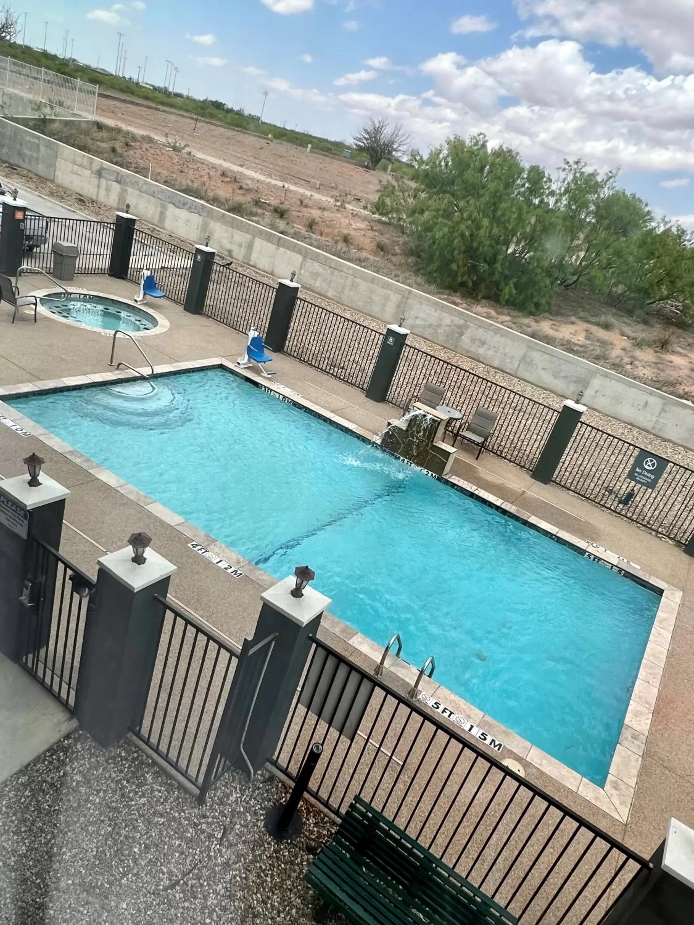 Swimming pool in La Quinta by Wyndham Big Spring