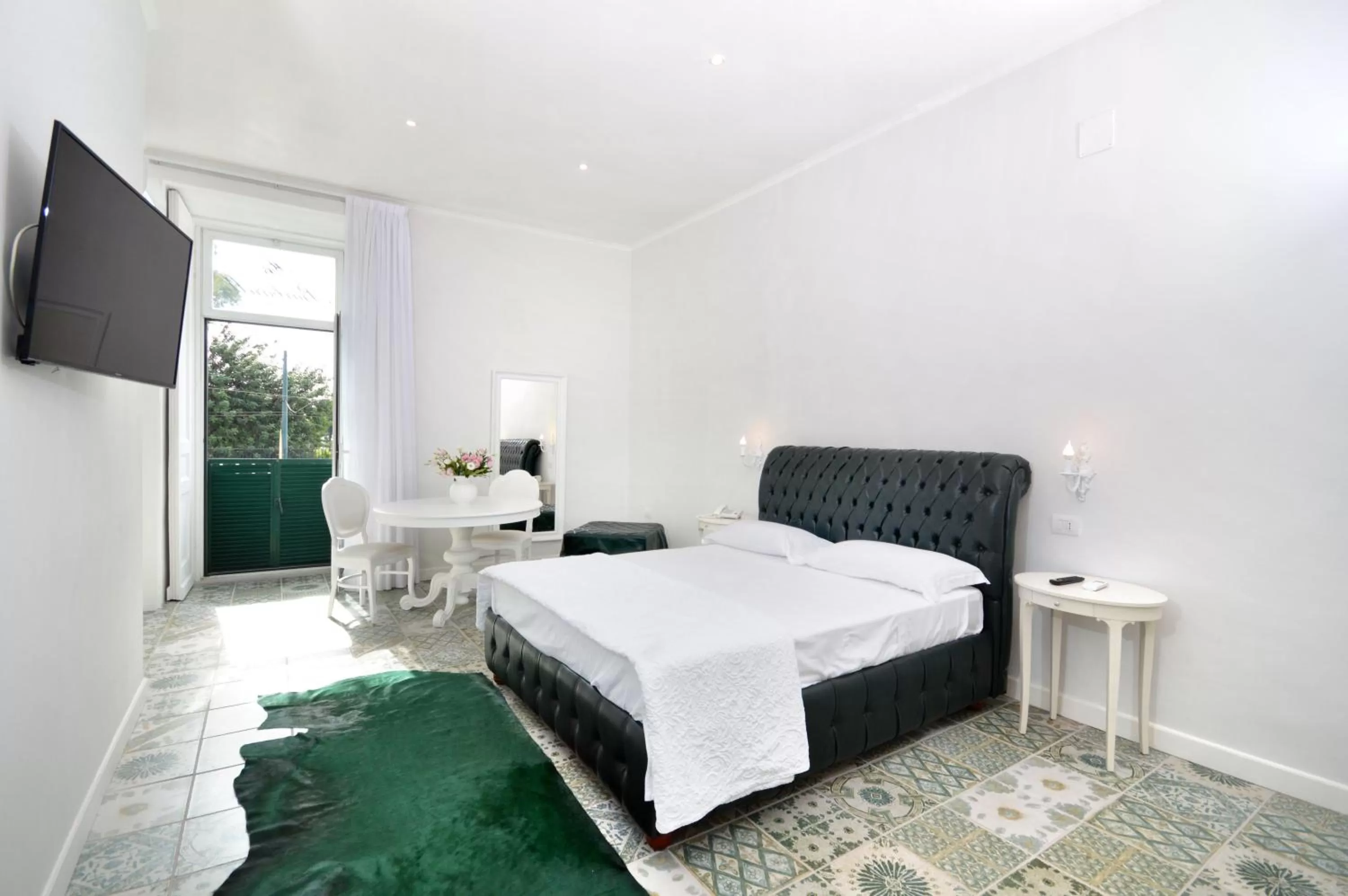 Photo of the whole room, Bed in Barbarella Home