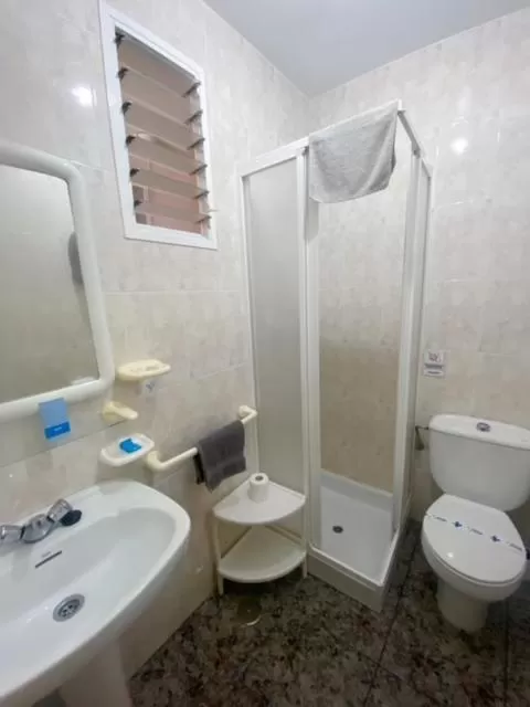 Bathroom in Hotel Arce