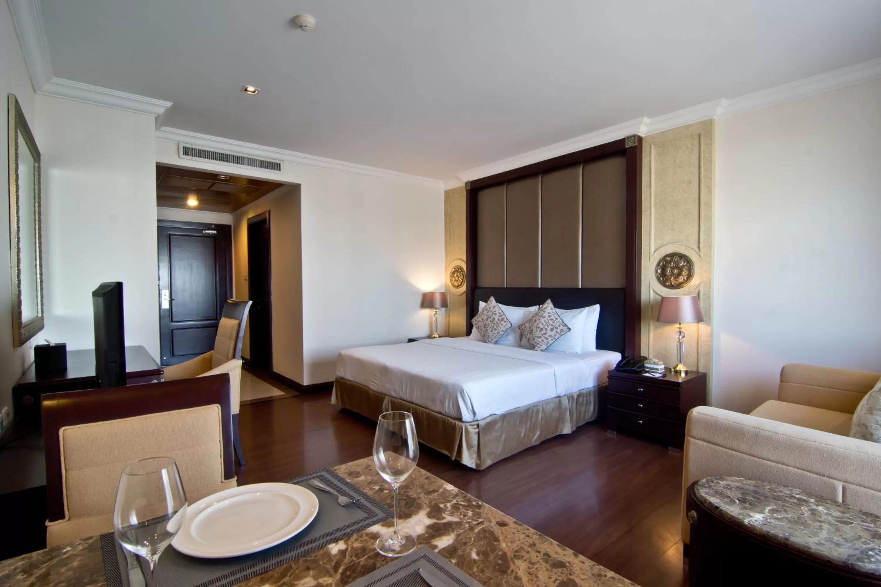 Photo of the whole room, Bed in LK Residence