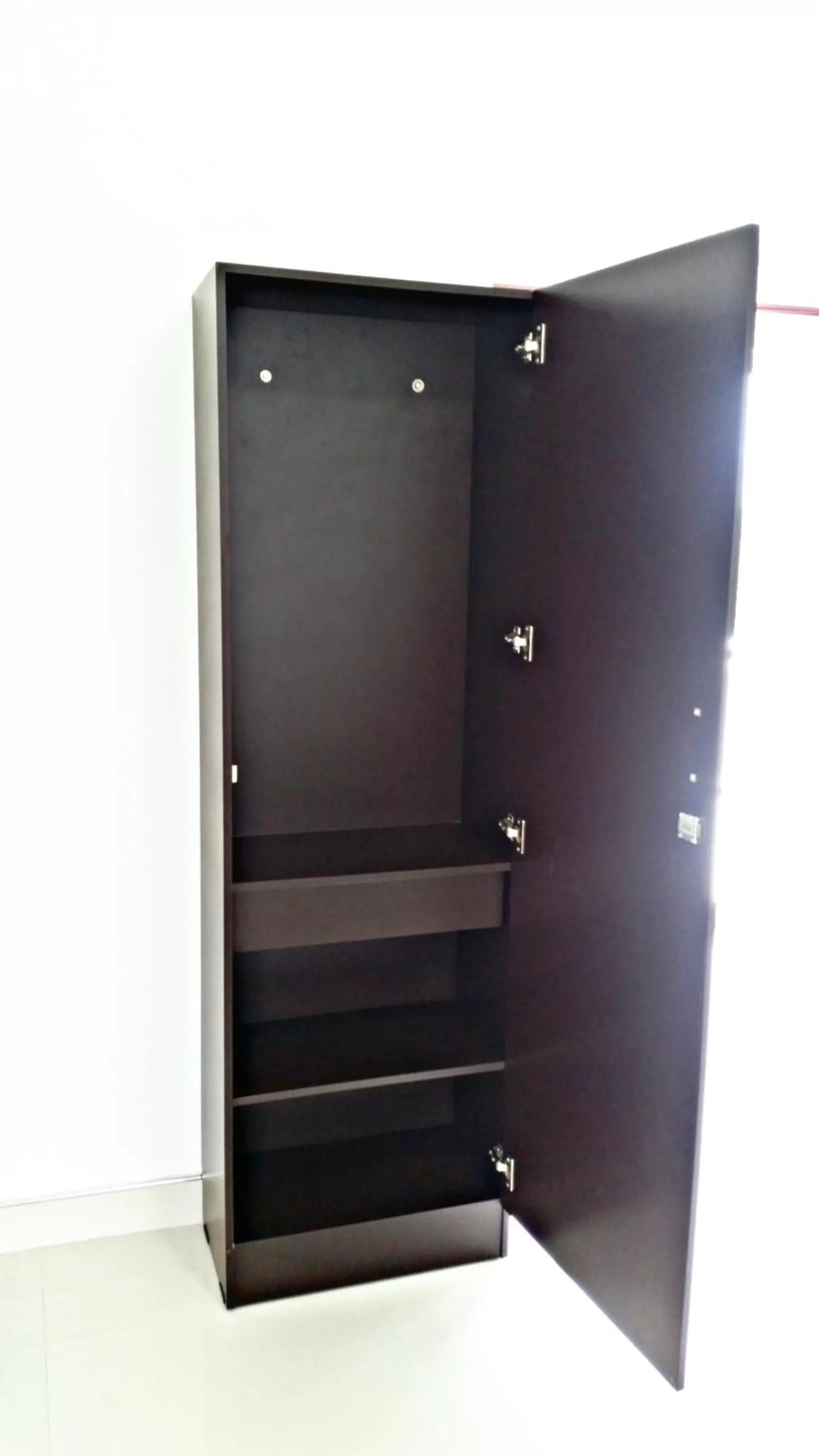 wardrobe, Bathroom in Mahaweli View Inn