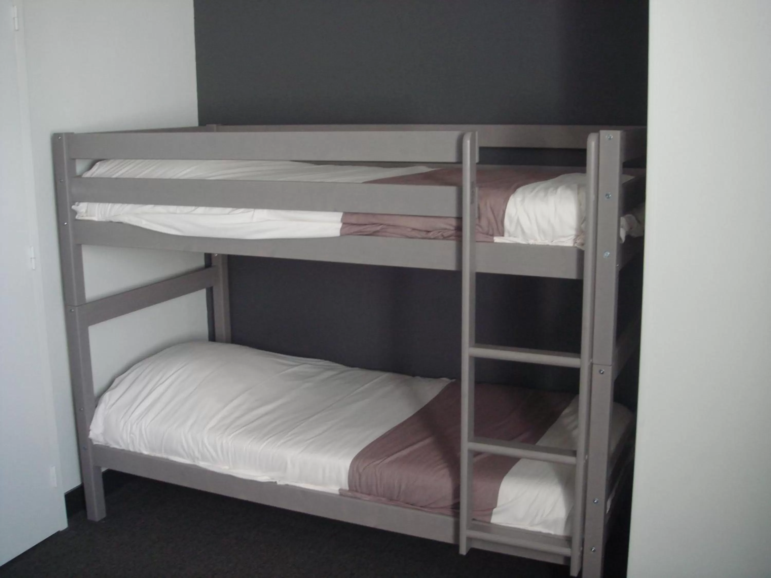 bunk bed, Bed in The Originals City, Hôtel Le Savoy, Caen