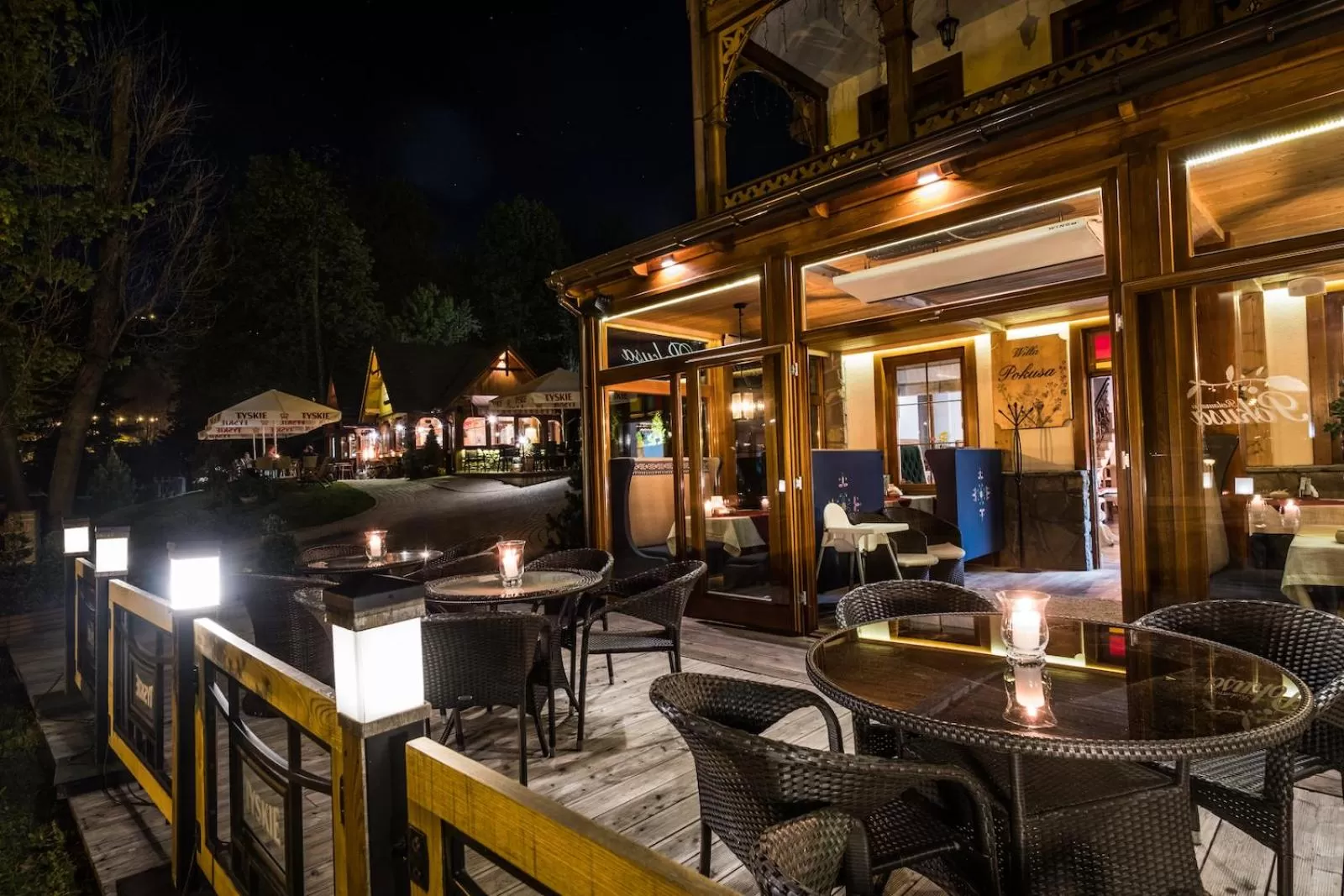 Restaurant/places to eat in Willa Pokusa