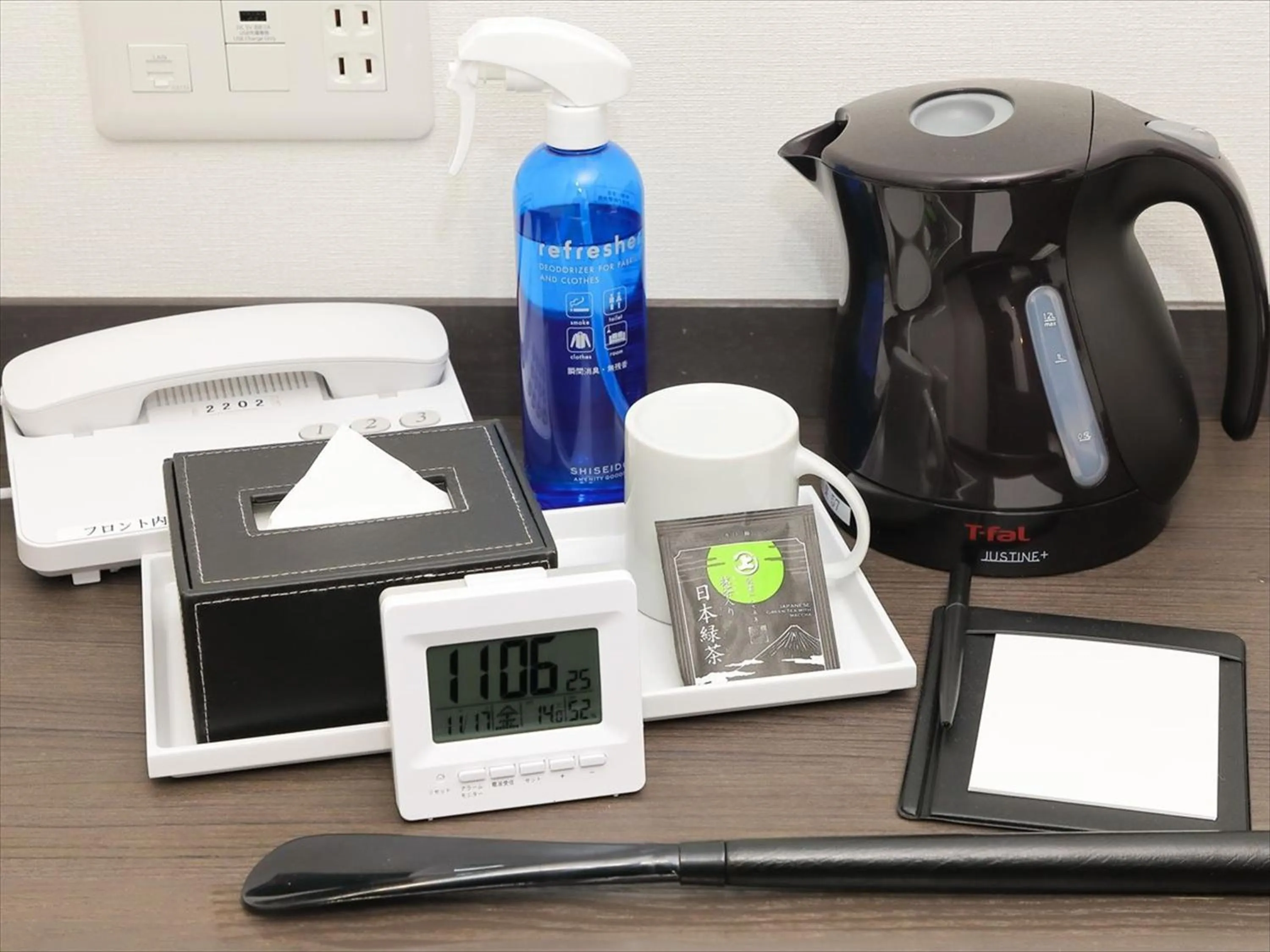 Photo of the whole room in Eins.Inn Umeda Higashi