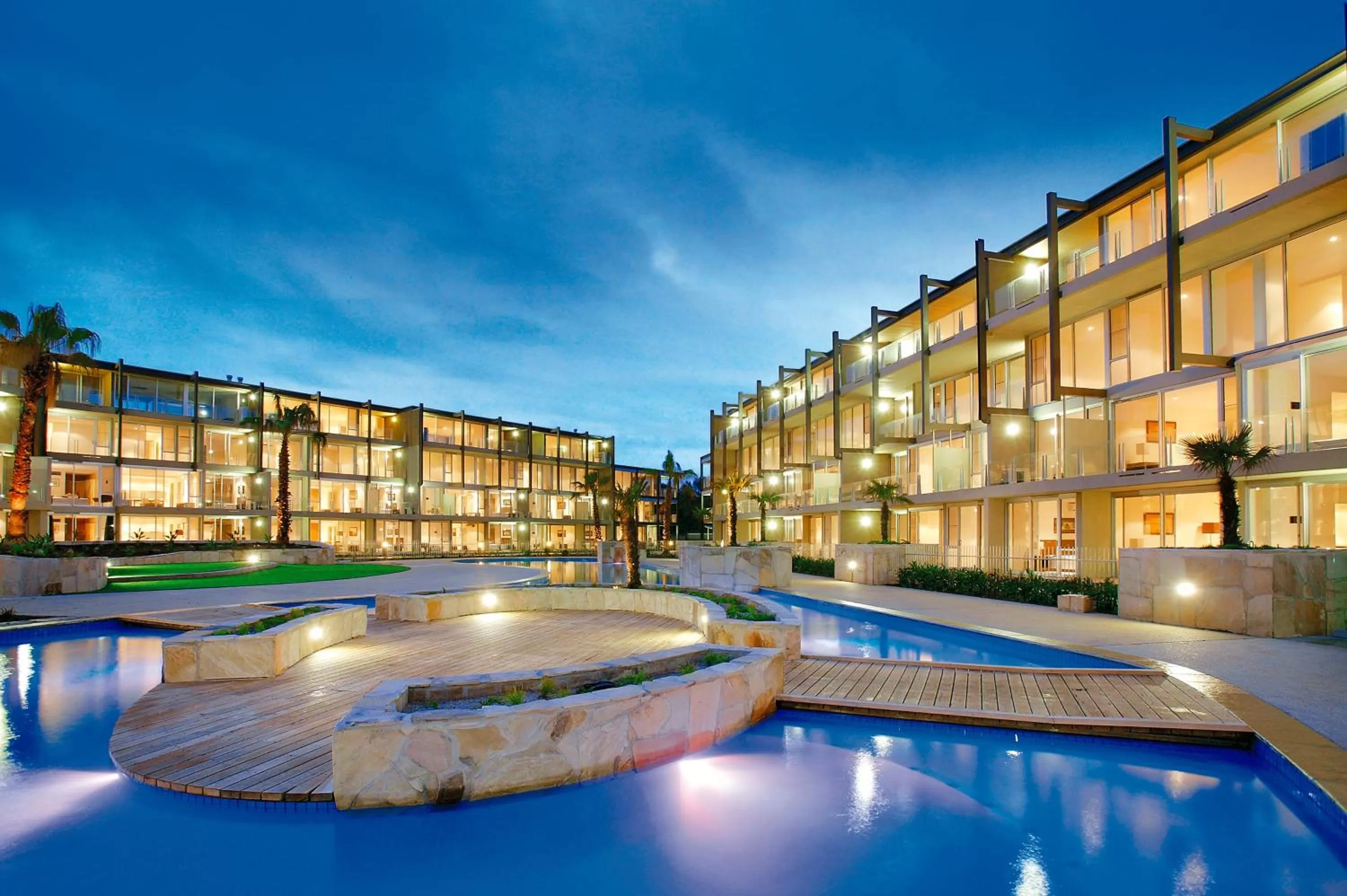 Swimming pool in Wyndham Resort Torquay