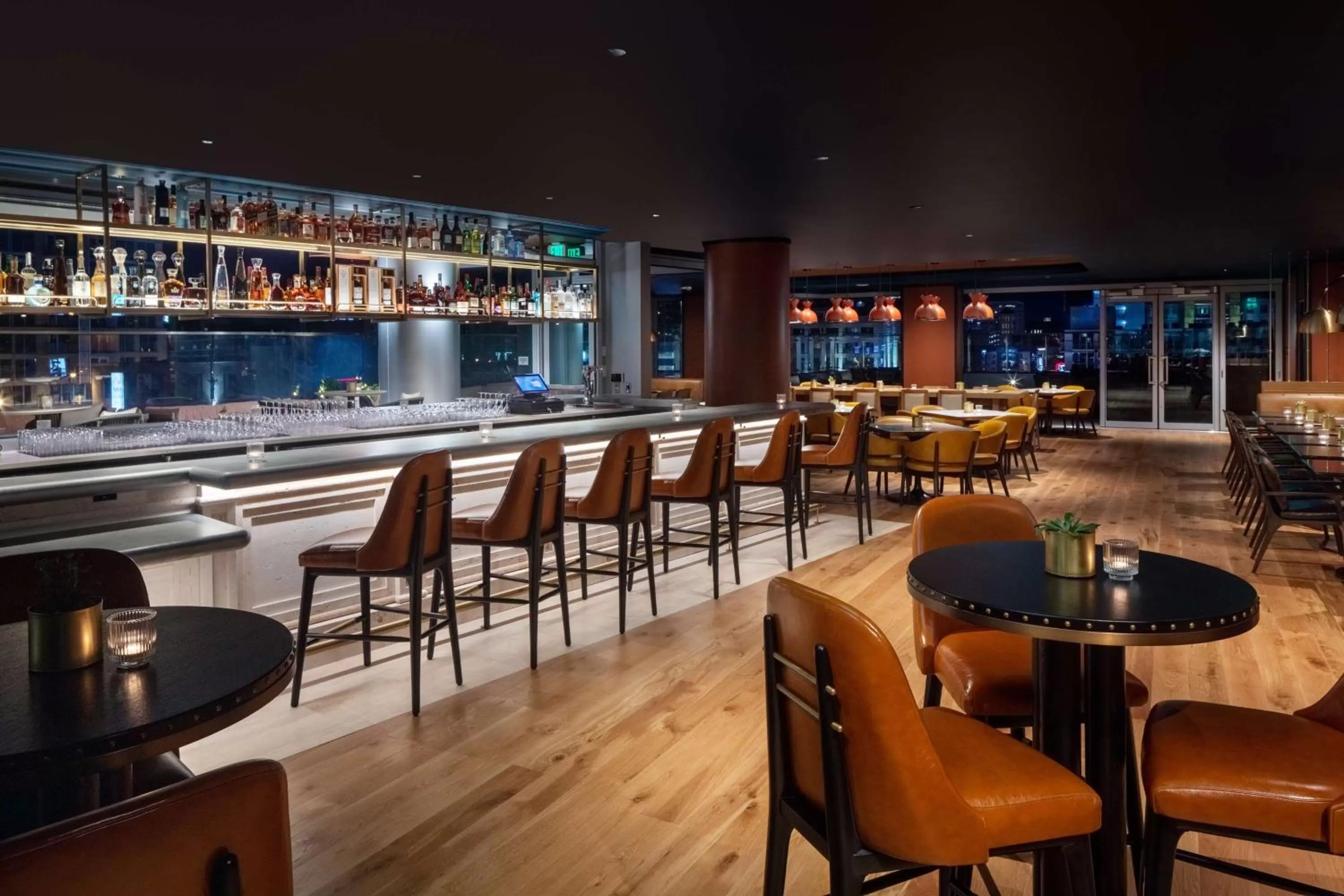 Lounge or bar in Conrad Nashville
