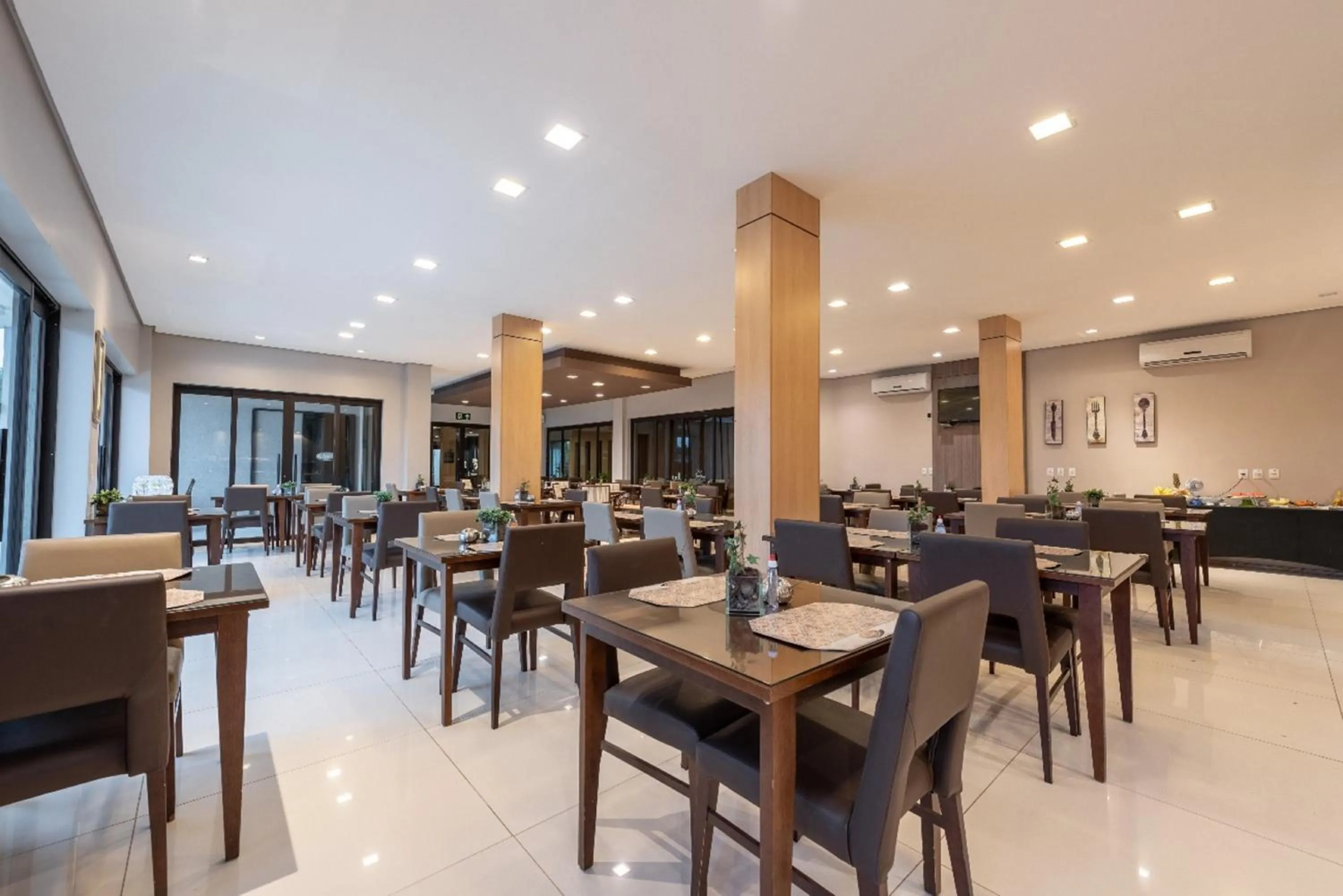 Restaurant/places to eat in Class Hotel Alfenas