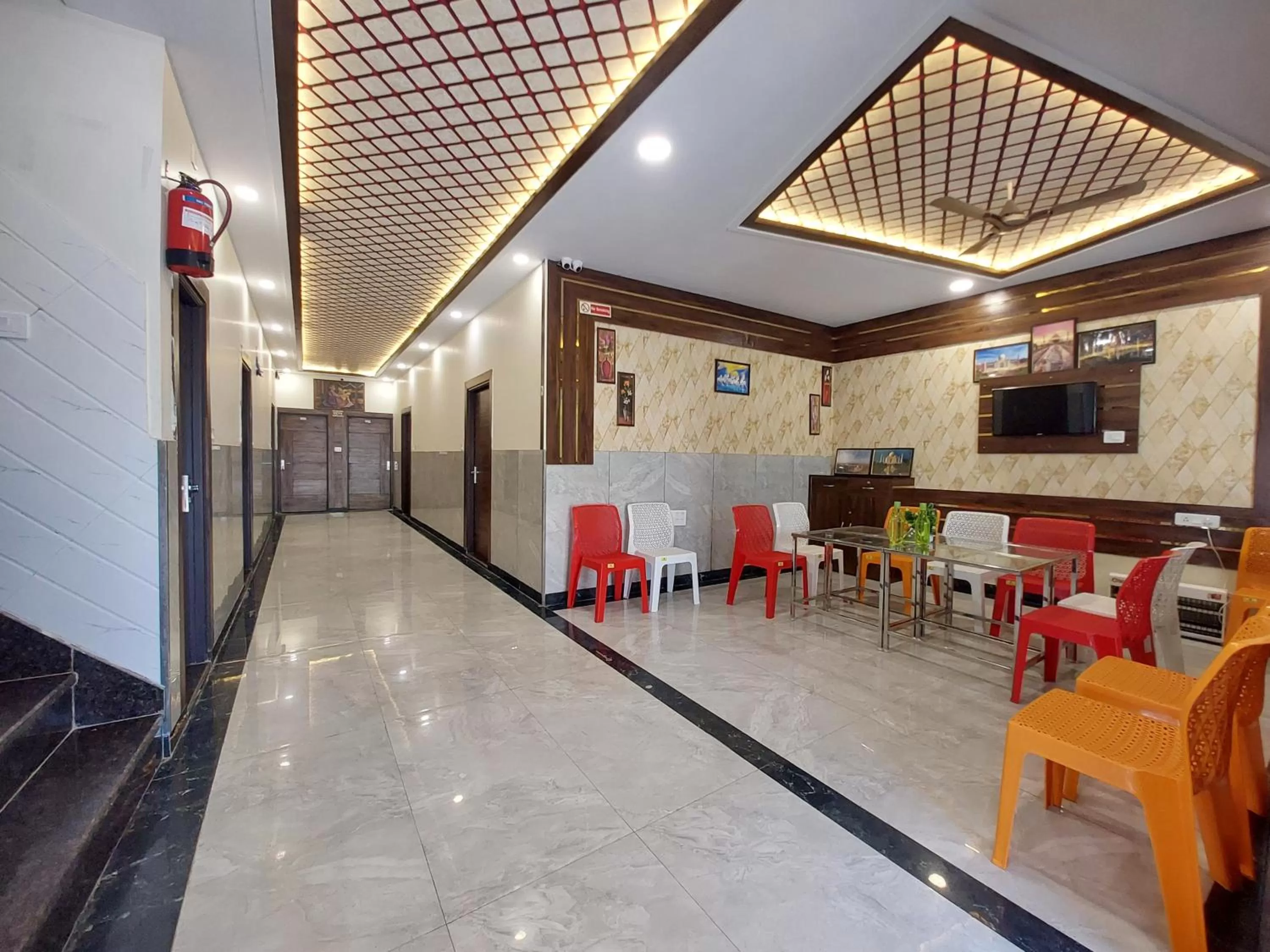 Restaurant/Places to Eat in Taj Nice Point Manage by Taj Sunrise Group