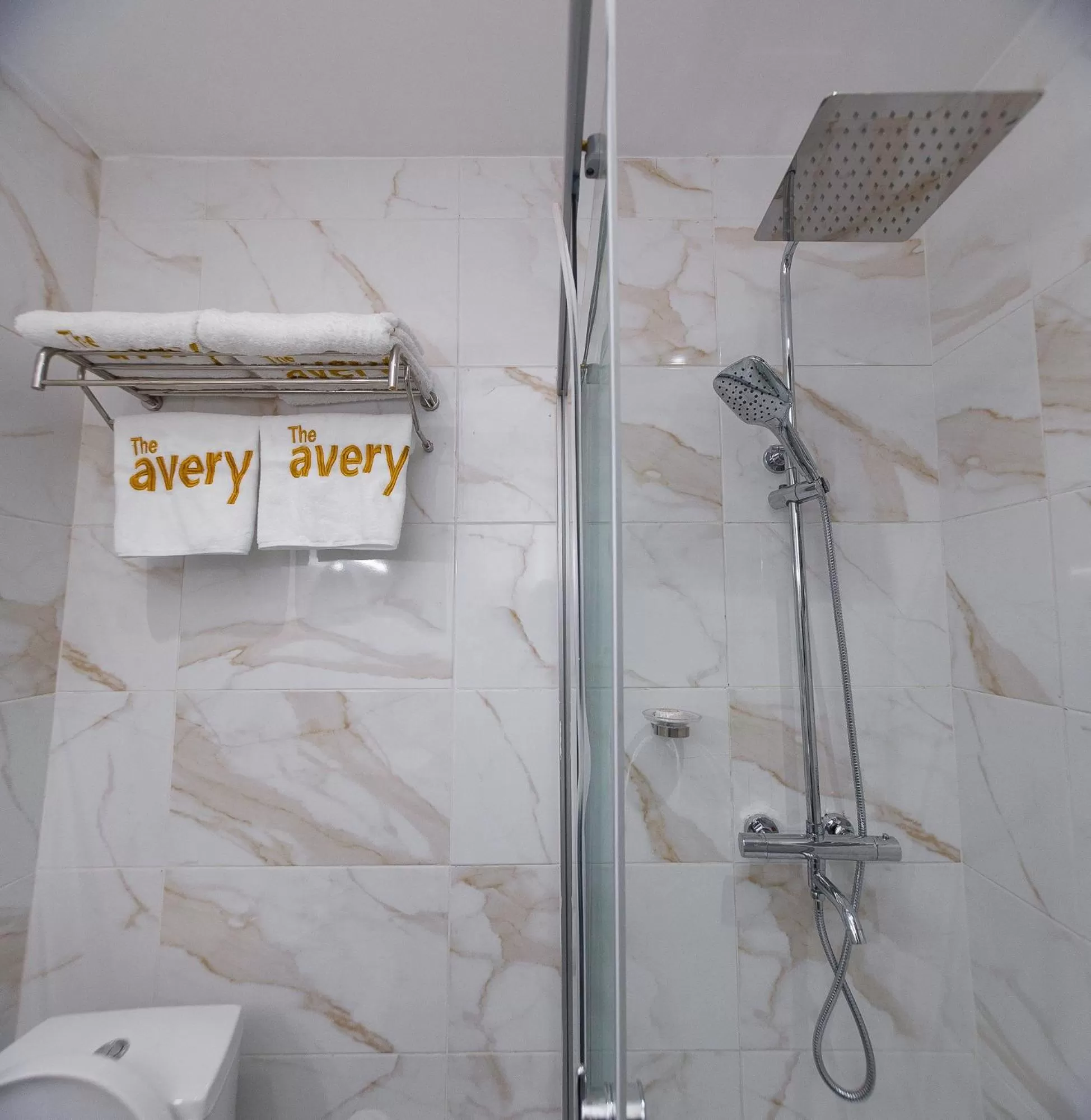 Shower, Bathroom in The Avery Suites, East Legon