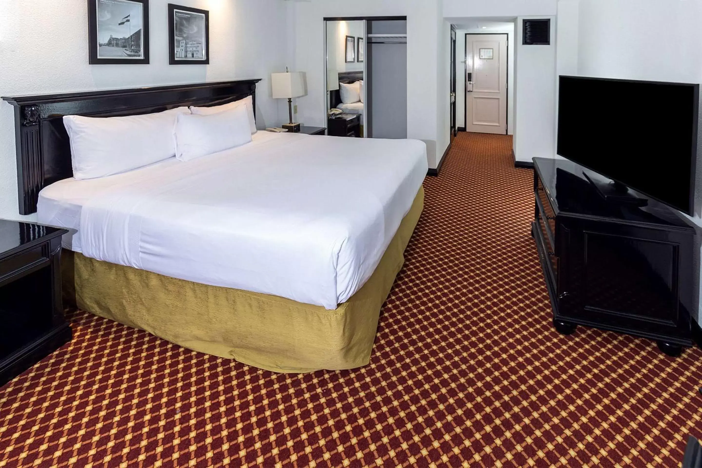 Accessible Standard King in Clarion Hotel Real Tegucigalpa Accessible Standard King in Clarion Hotel Real Tegucigalpa