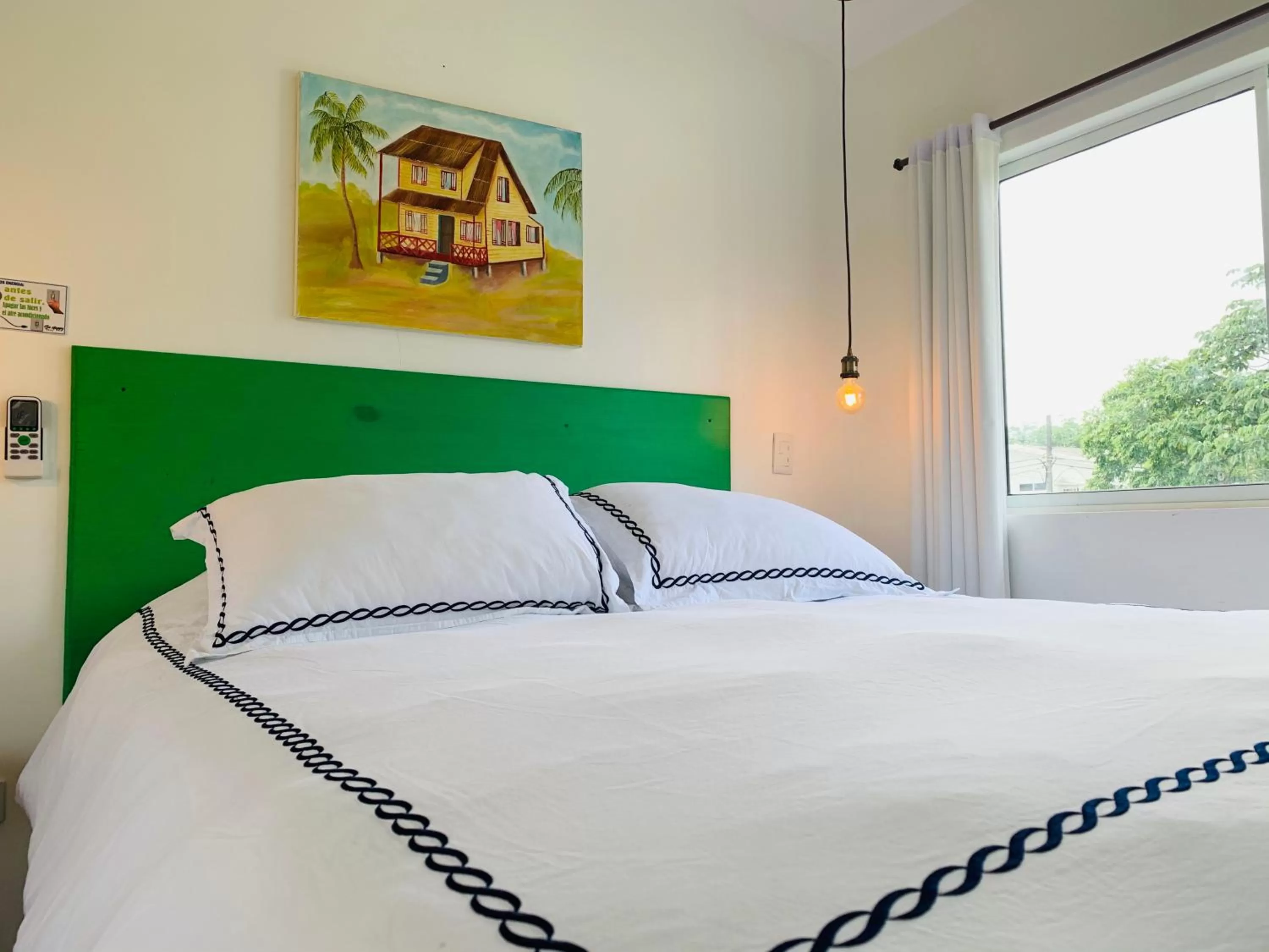 Bed in Be Happy Hotel