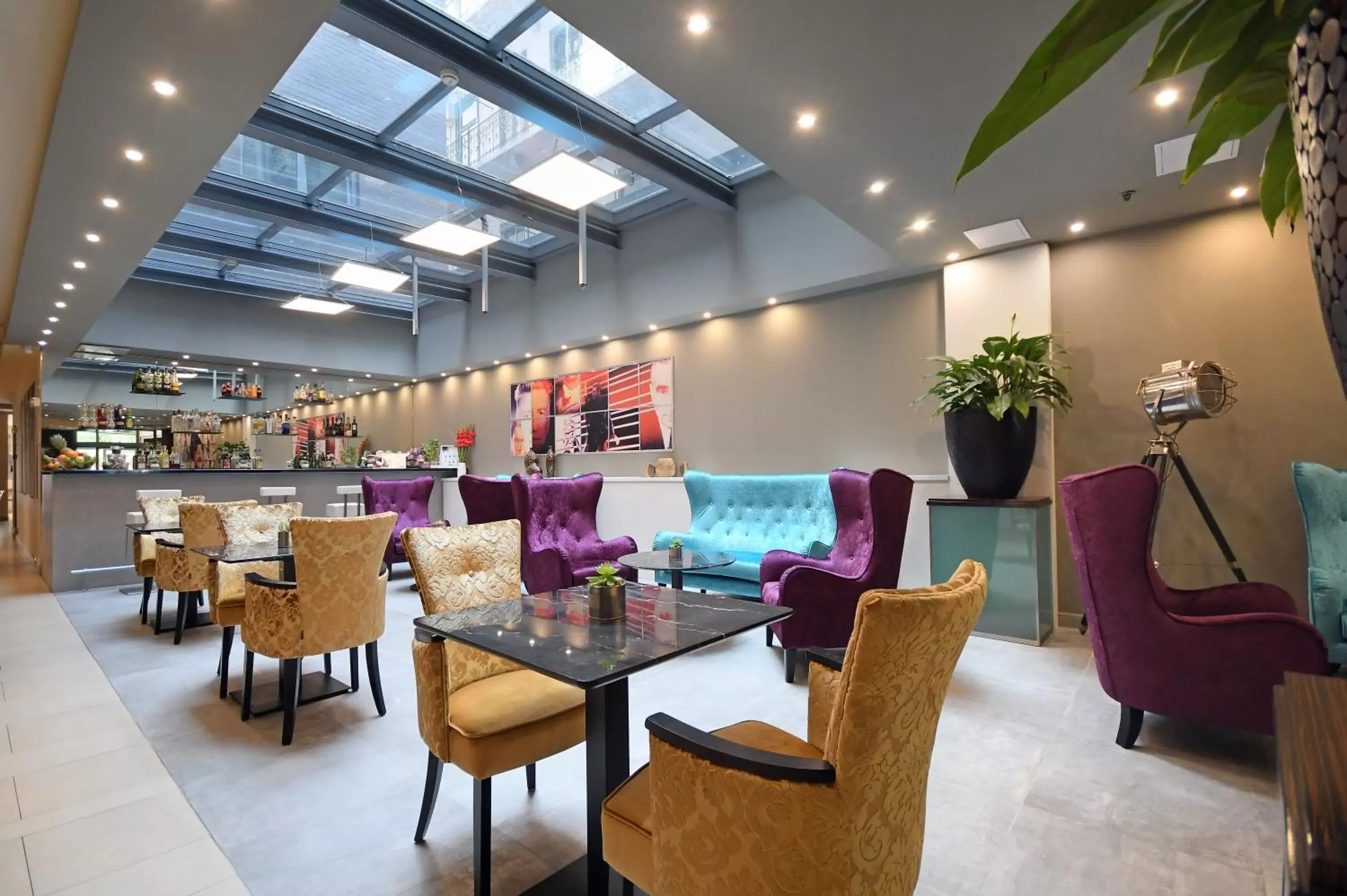 Lounge or bar in Soho Boutique Hotel Lounge or bar in Soho Boutique Hotel