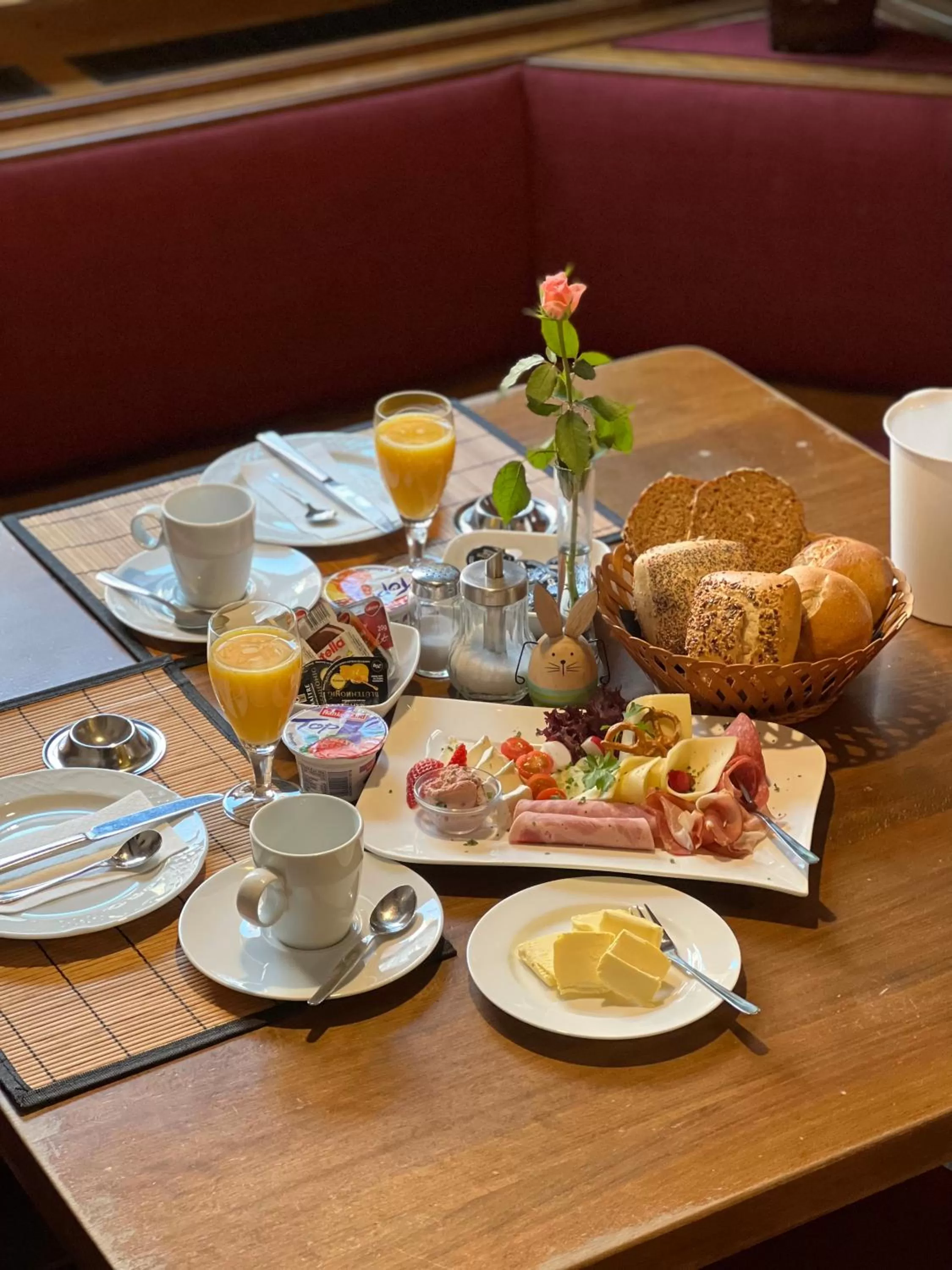 Breakfast in Gaststätte Braustübchen