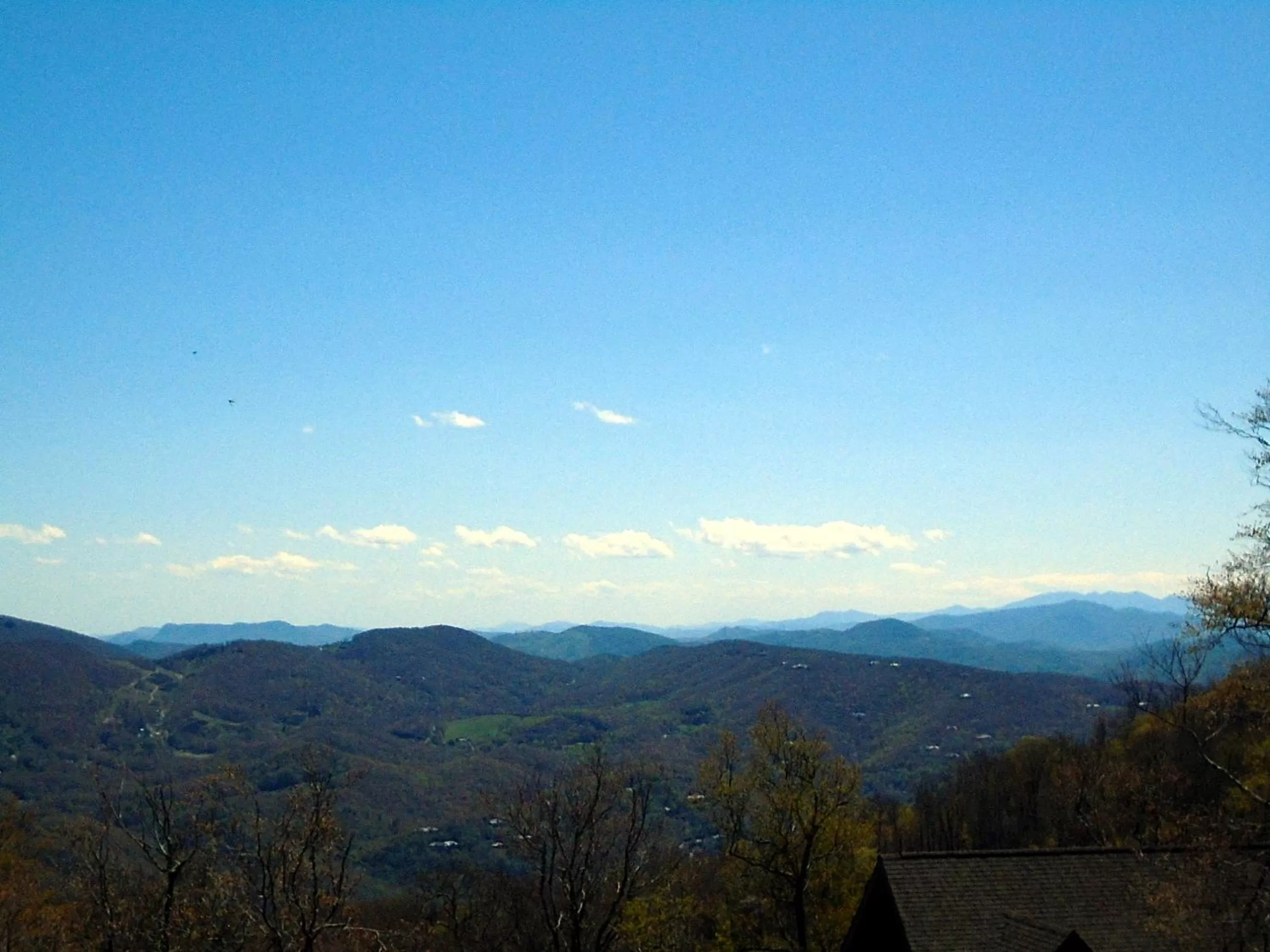 Mountain view in Klonteska Condominiums By VCI Real Estate Services