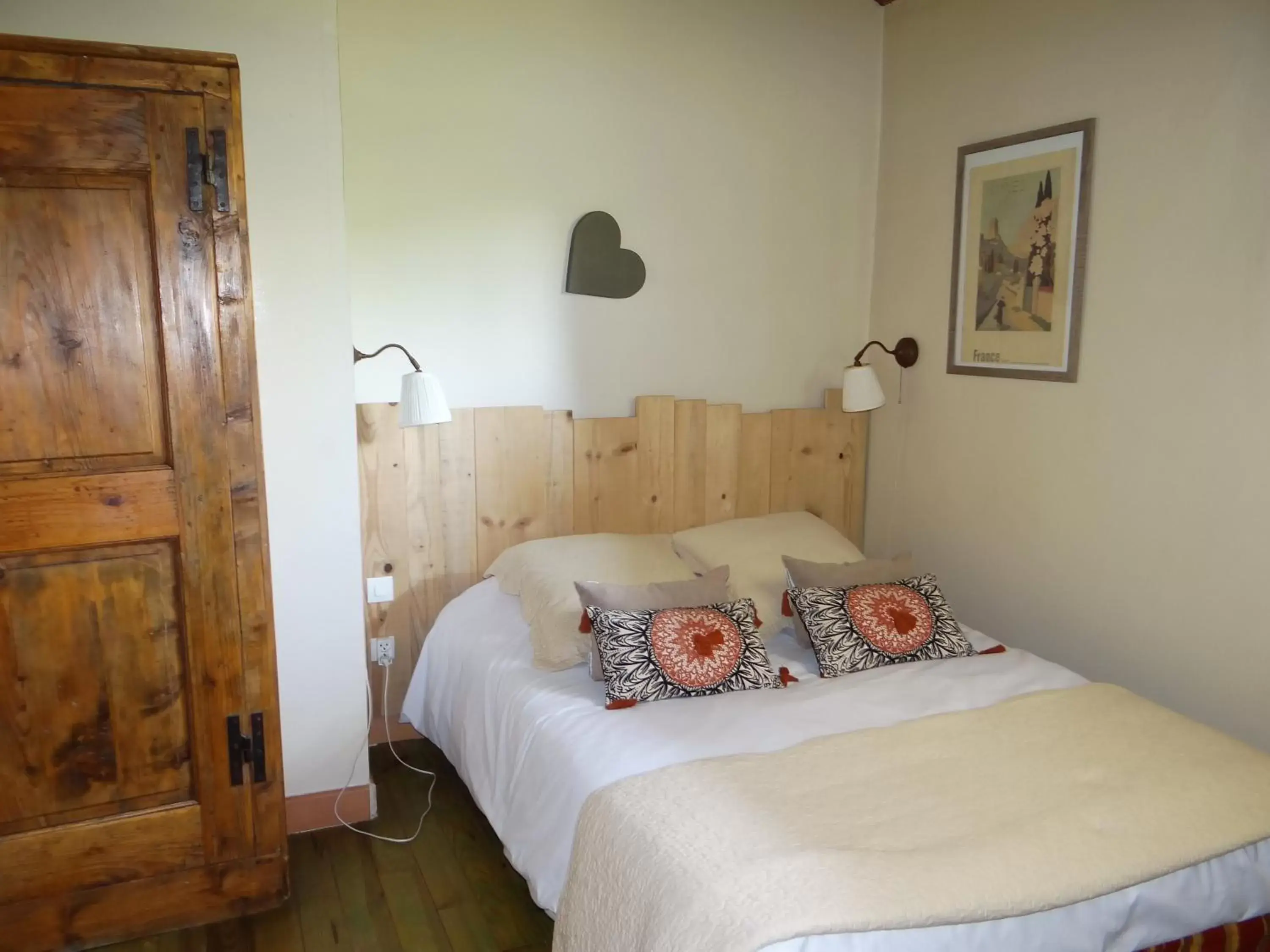 Double Room with Garden View in Aux berges du pont du gard Double Room with Garden View in Aux berges du pont du gard