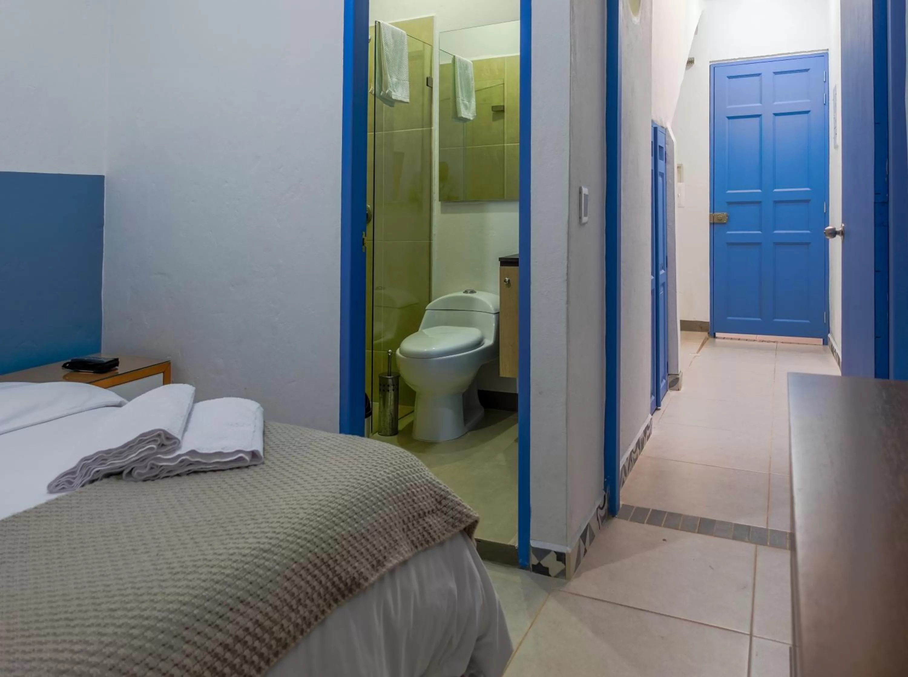 Bedroom, Bathroom in Azulado Jericó