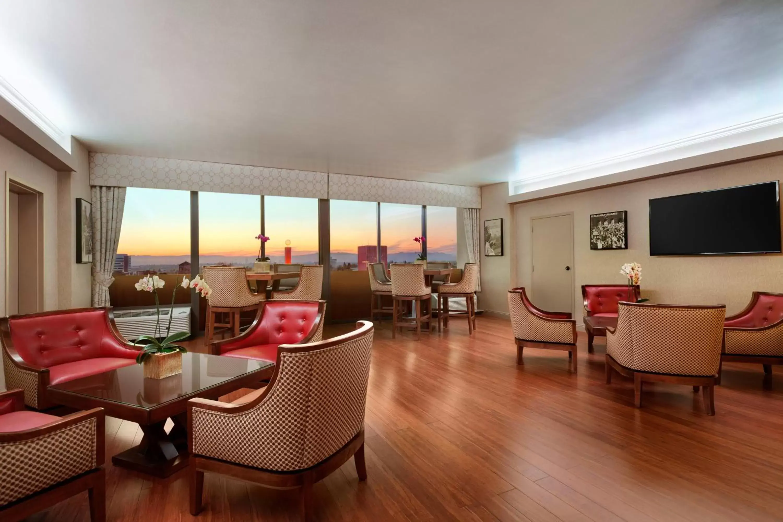 Executive Double Room with Two Double Beds in USC Hotel Executive Double Room with Two Double Beds in USC Hotel