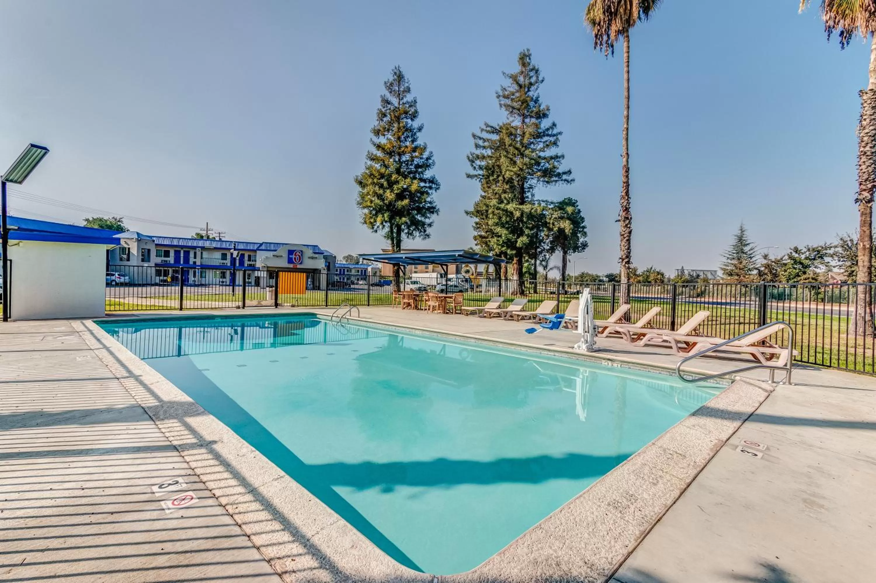 Swimming pool in Motel 6-Visalia, CA