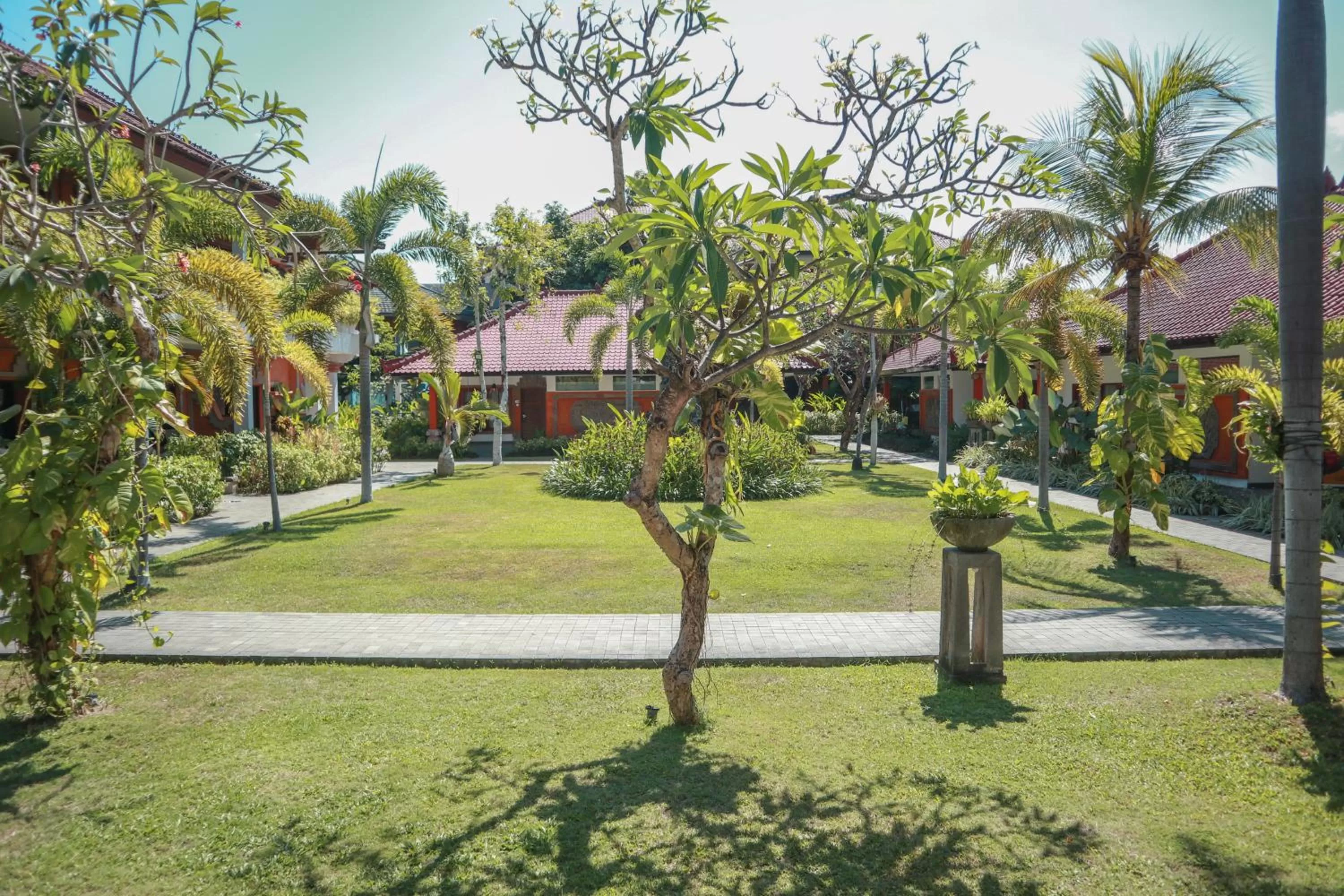 Garden in The Cakra Hotel