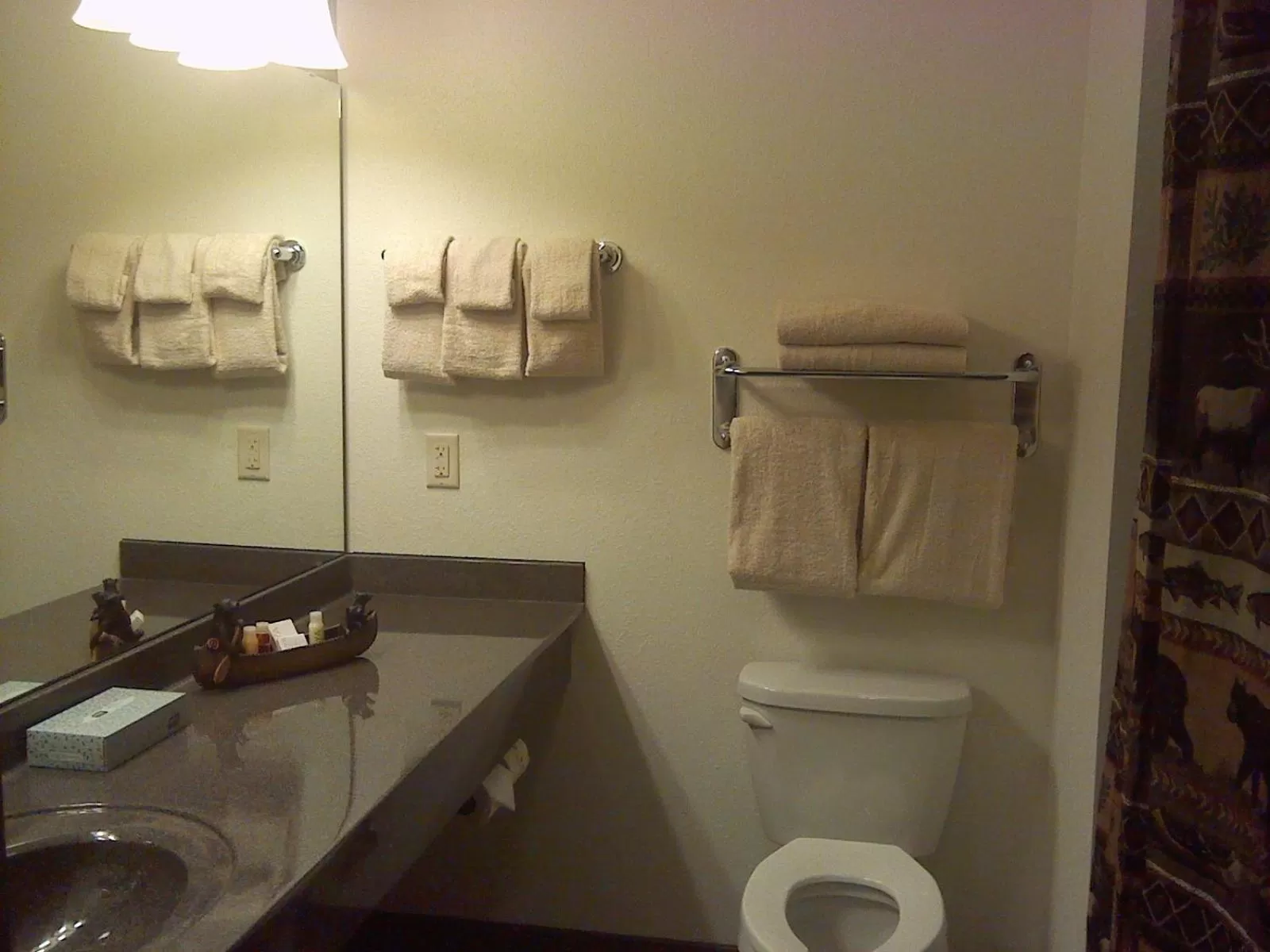 Family Room in Junction Inn Suites & Conference Center