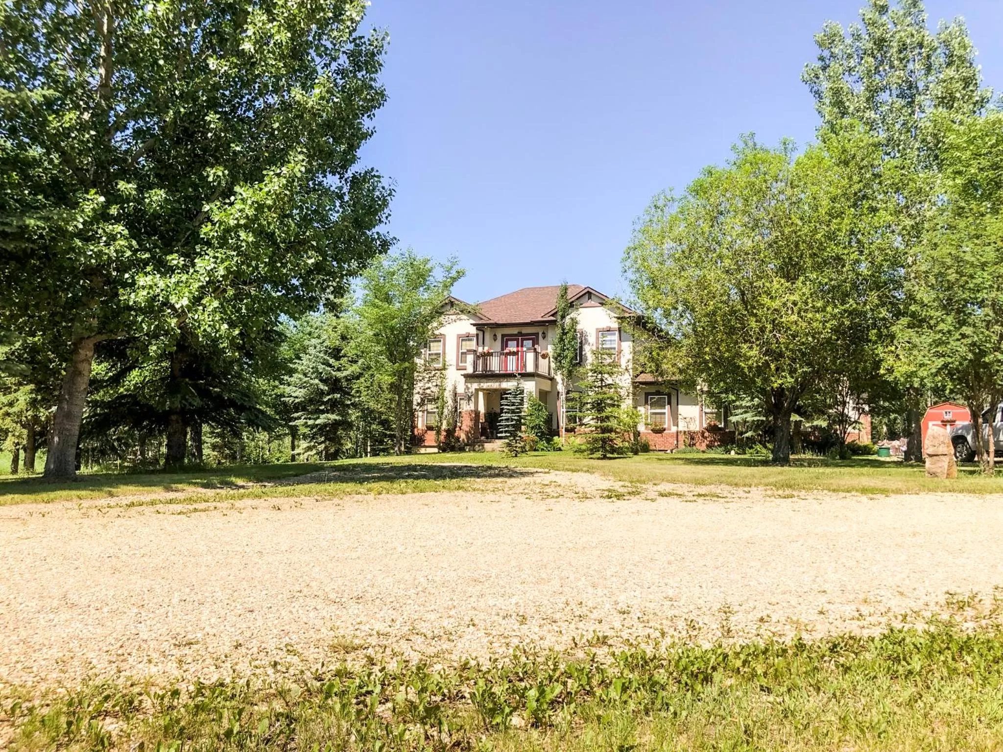 Property building in Wolf Creek Bed and Breakfast