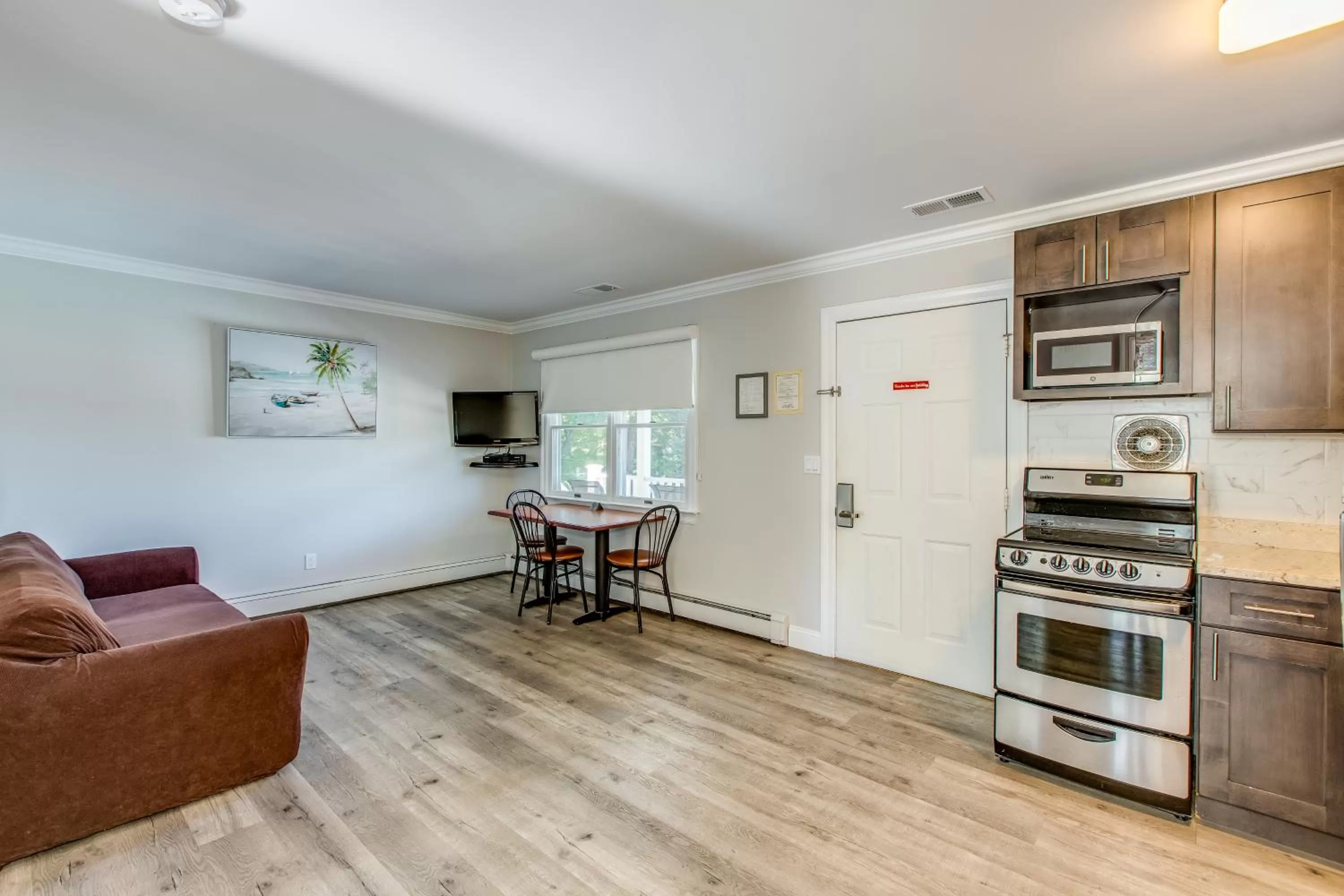 Colonial Shores Resort