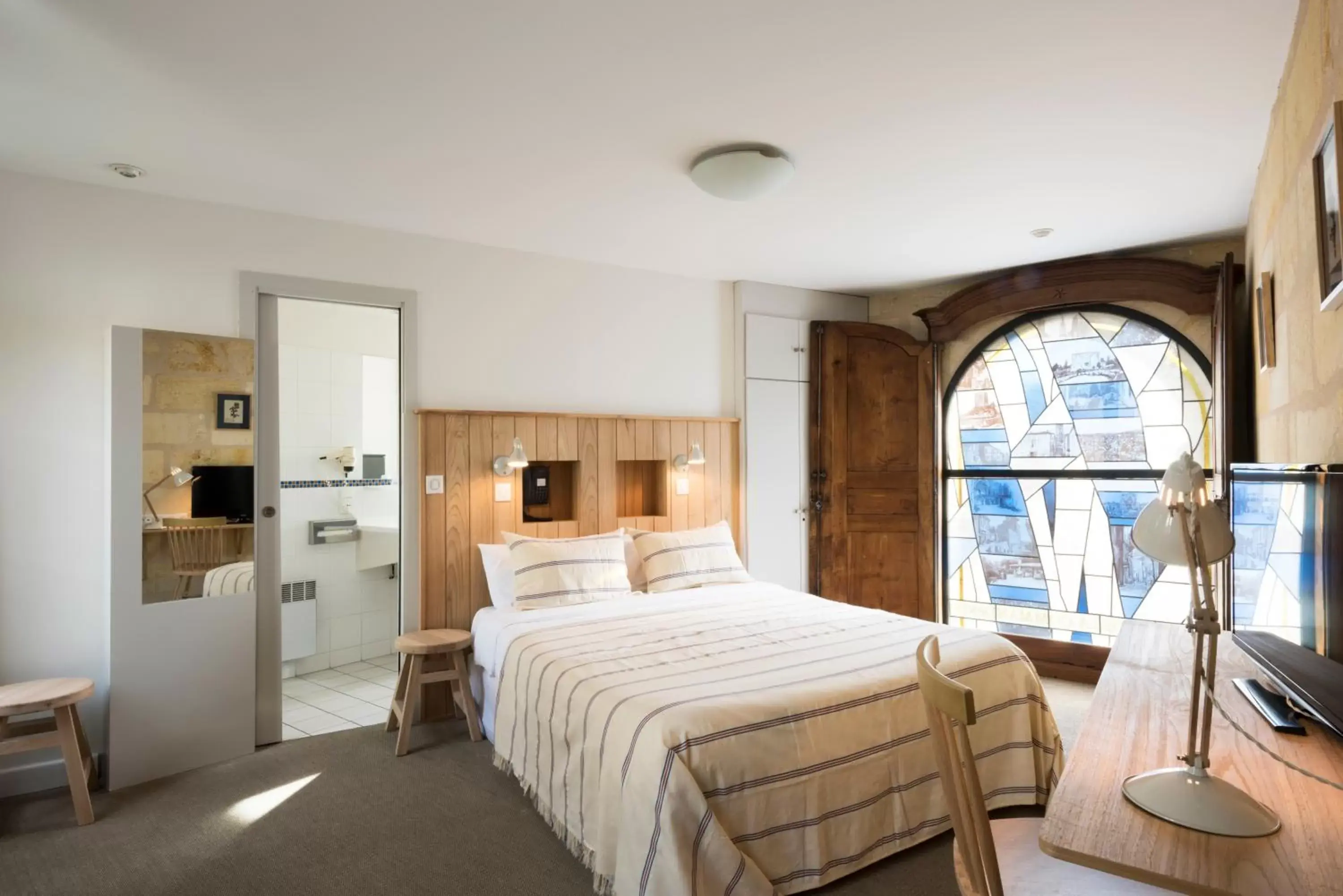 Comfort Double Room in Auberge de la Commanderie Comfort Double Room in Auberge de la Commanderie