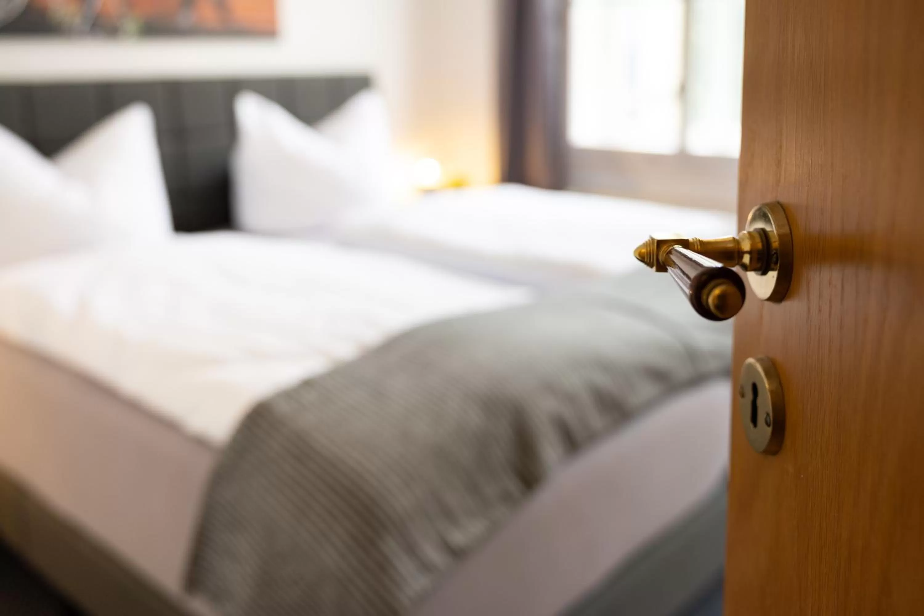 Bed in Ko-Living Space an der Oper - Street Art Design Apartments