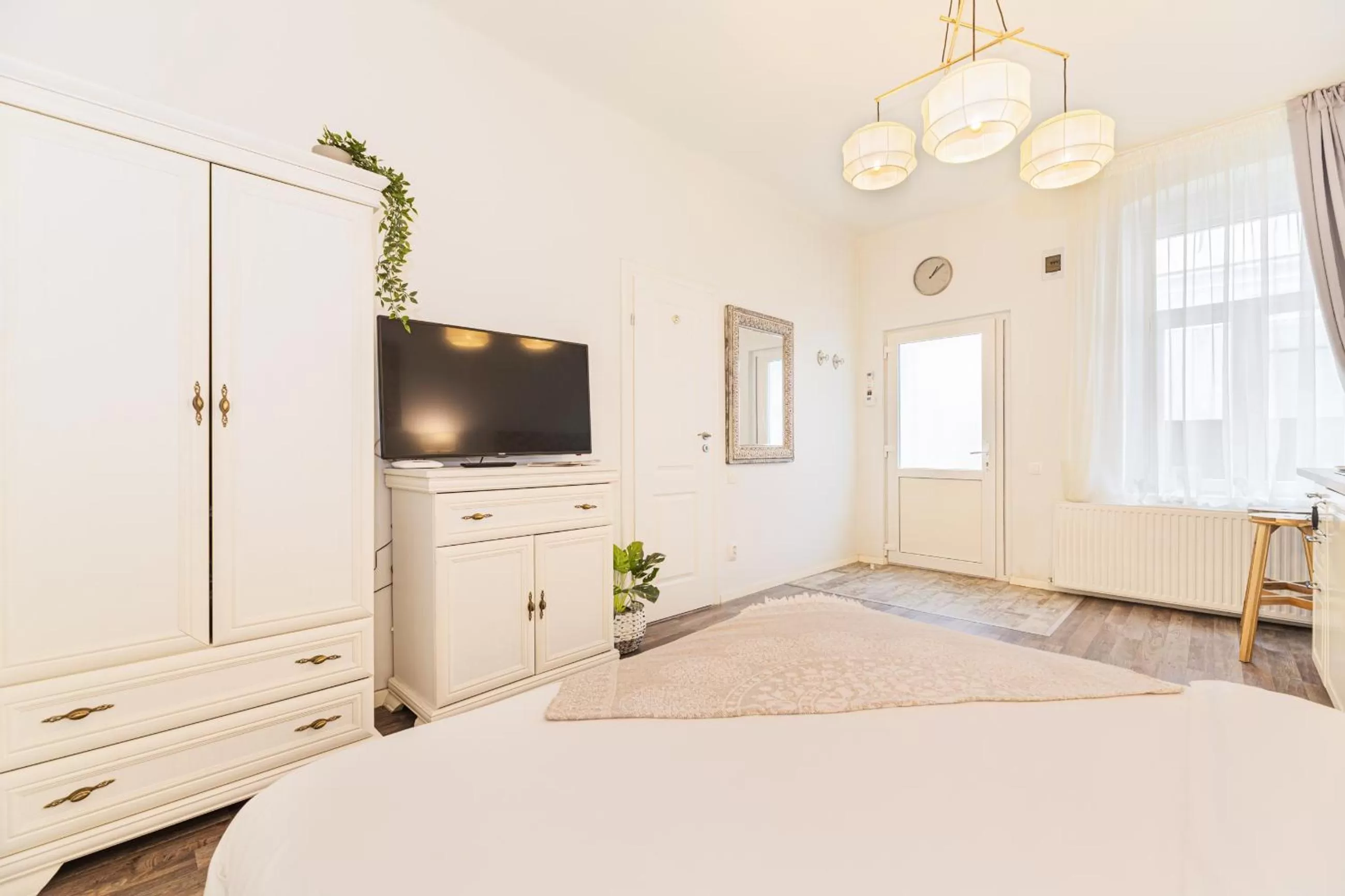 TV and multimedia, Bed in ALBERT RESIDENCE with PARKING