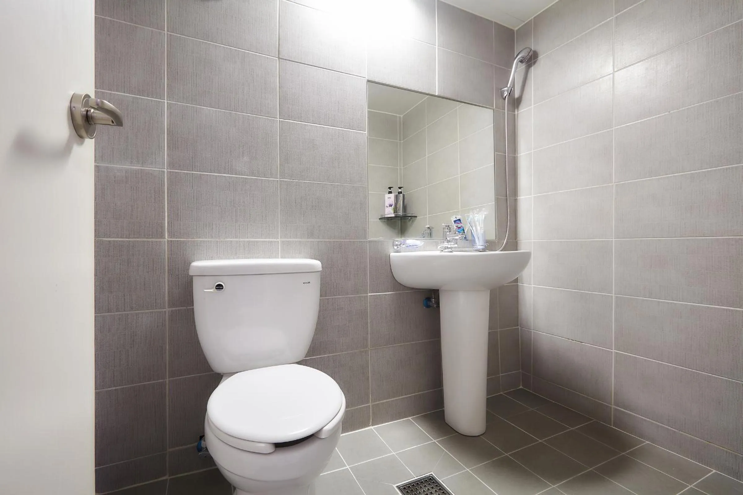 Bathroom in Red Guesthouse