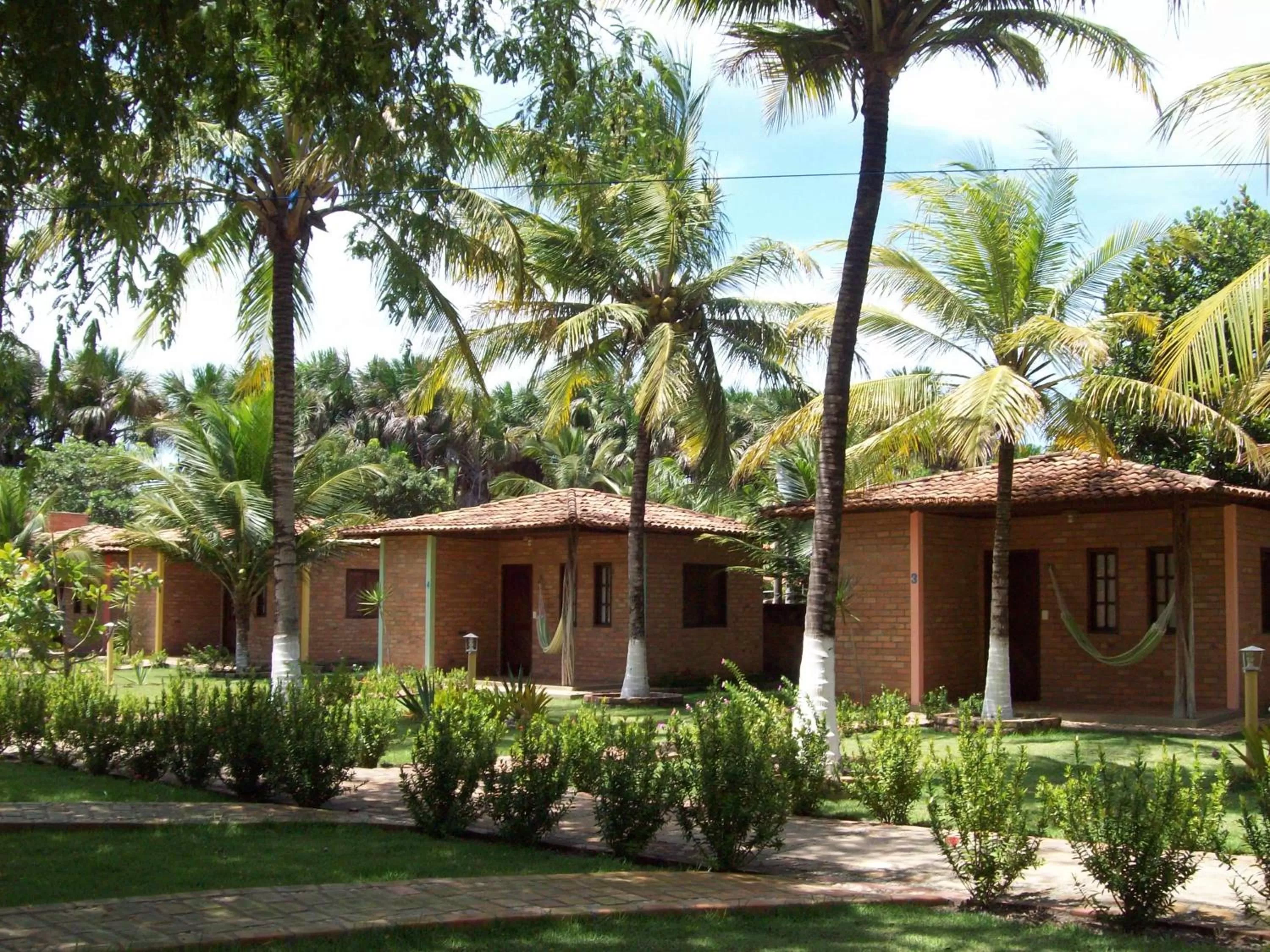 Facade/entrance, Property Building in Pousada do Riacho
