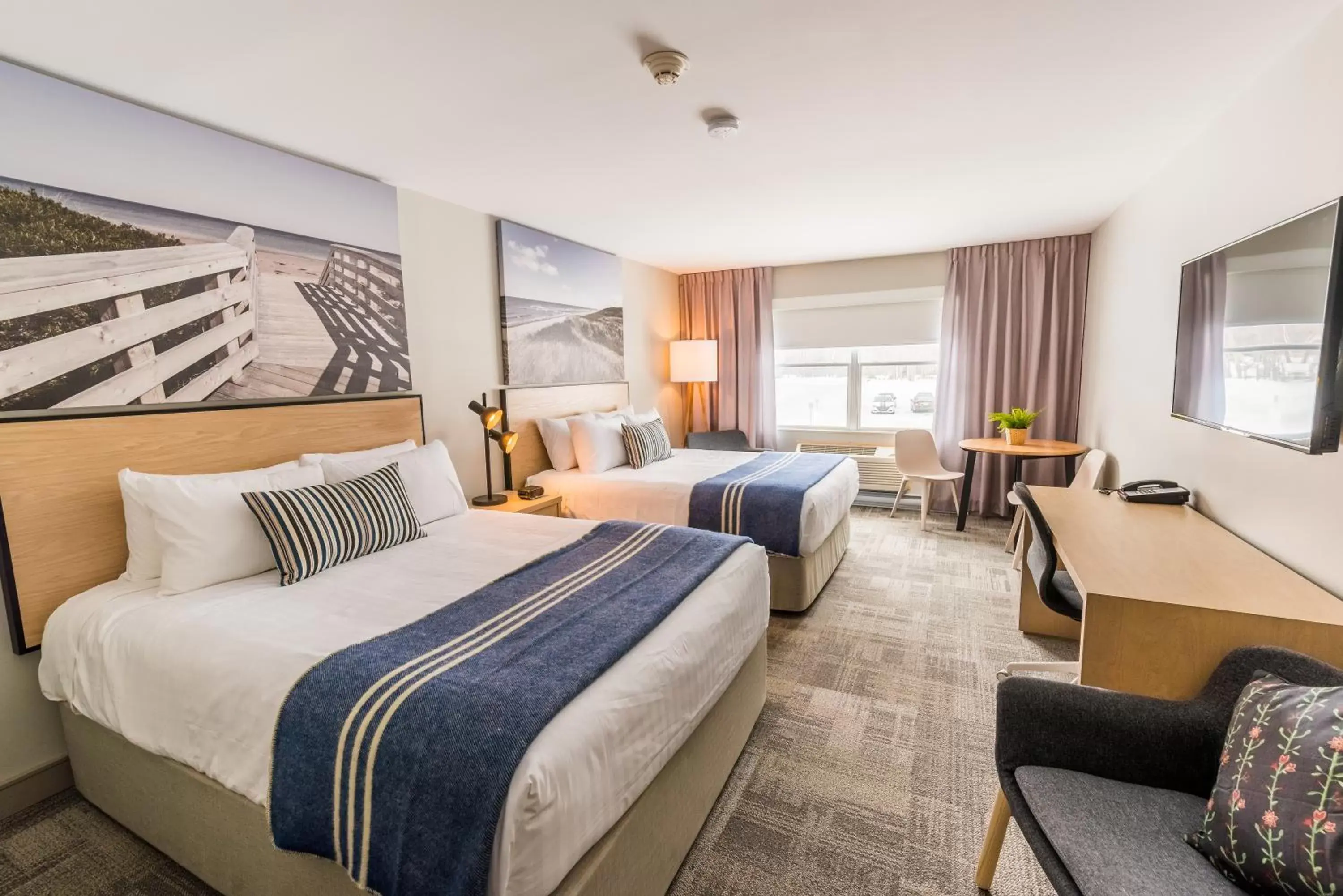 Standard Queen Room in Mill River Resort Standard Queen Room in Mill River Resort