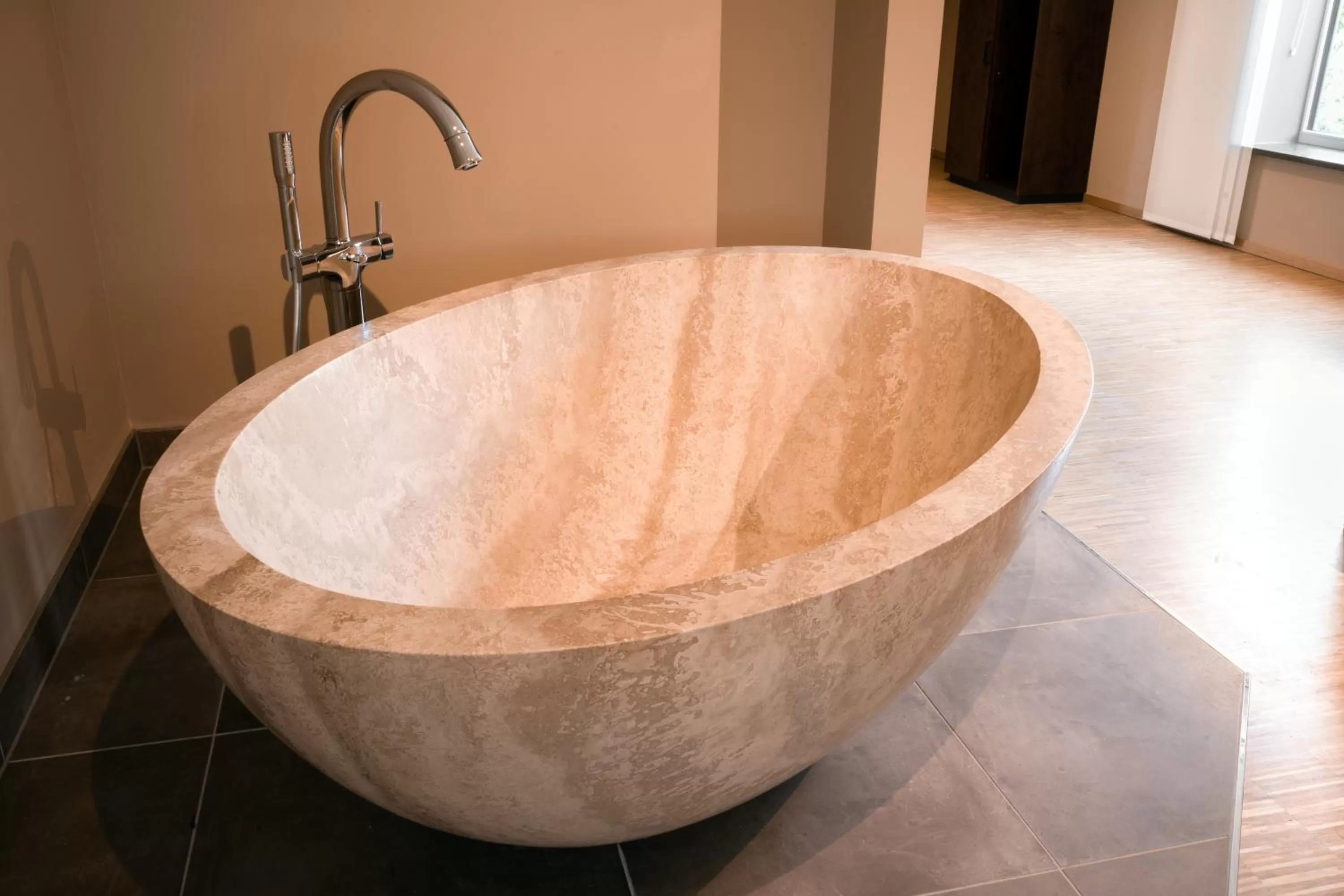 Bath in Cavallestro Deluxe