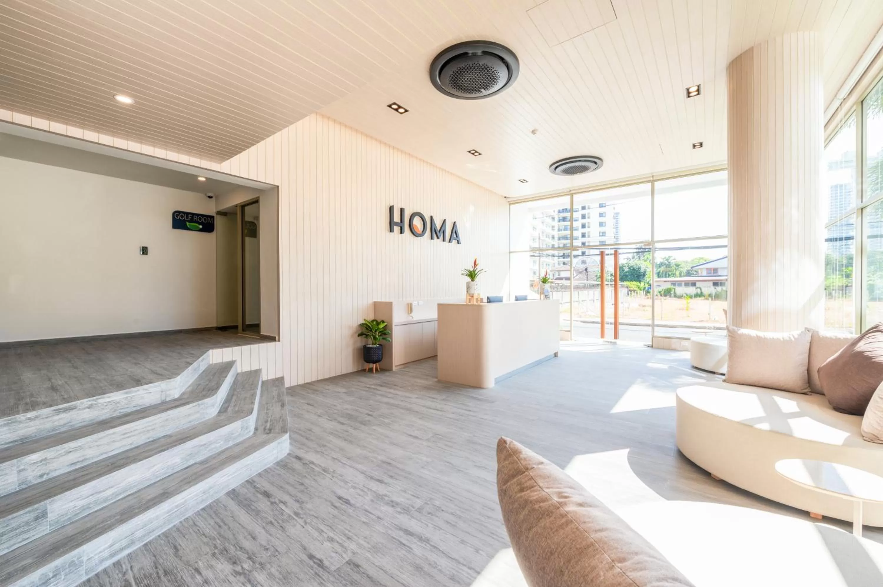 Lobby or reception in HOMA Si Racha