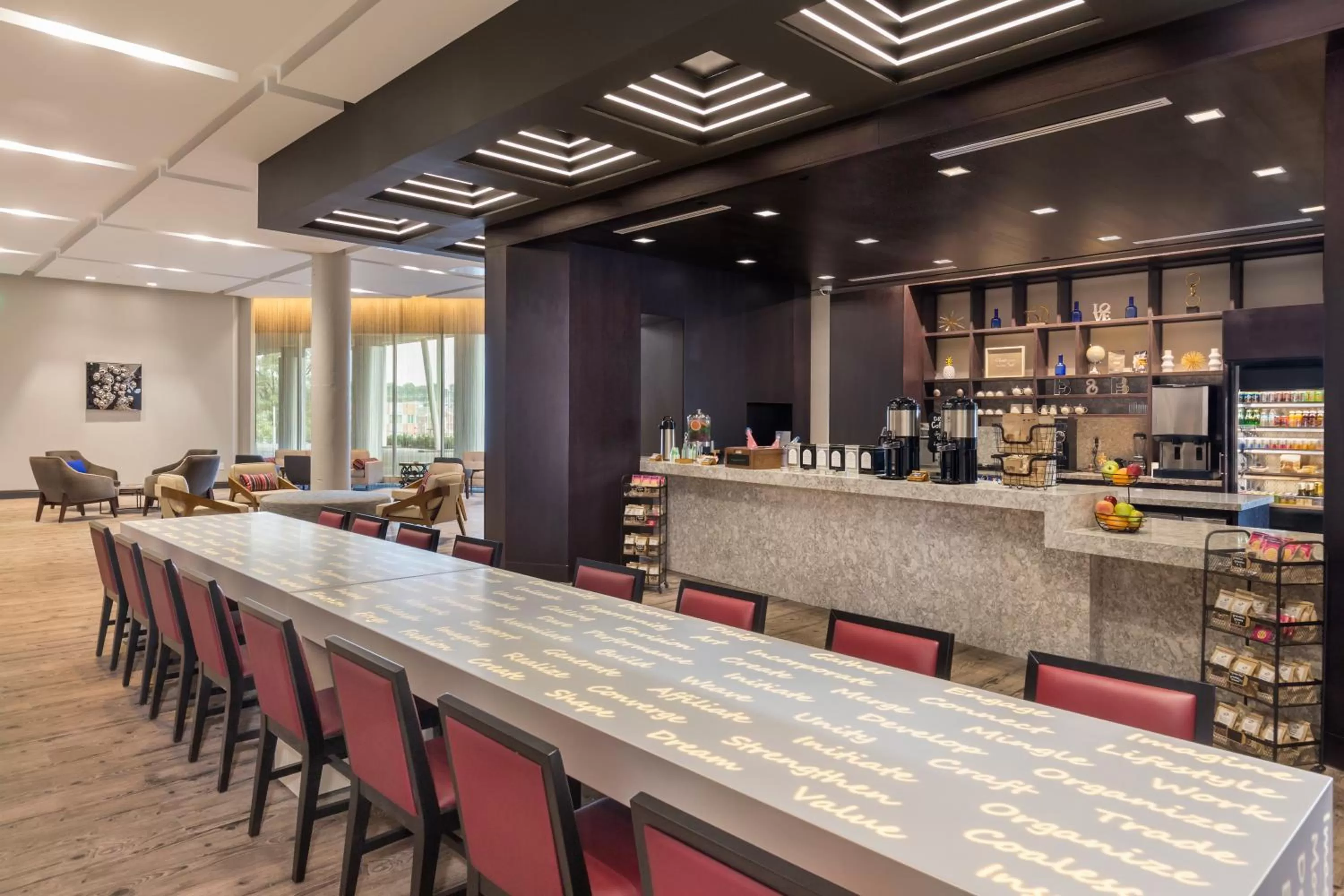 Restaurant/places to eat in The Summit Hotel