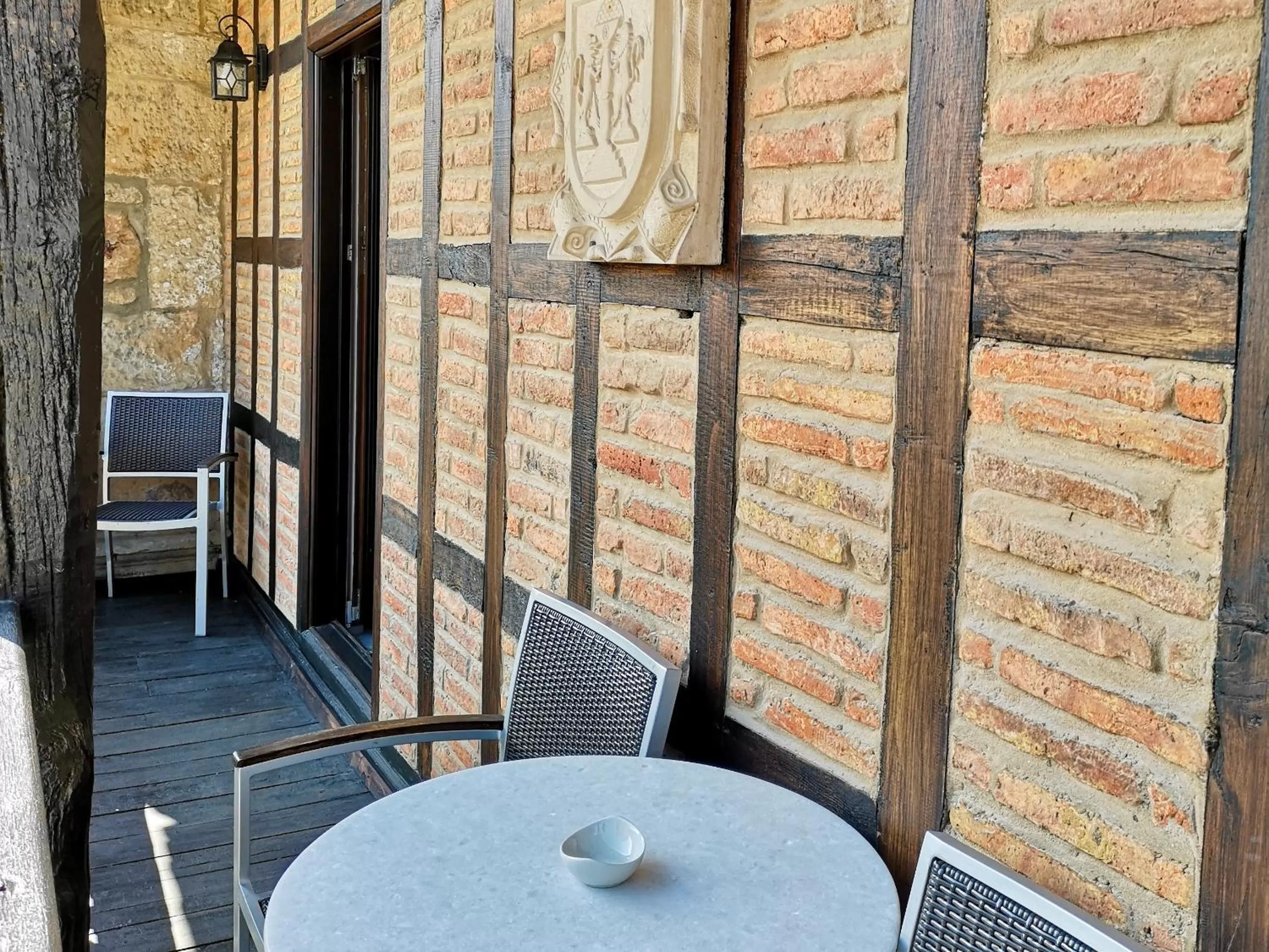 Balcony/Terrace in Akla Suites con Jacuzzi Santillana