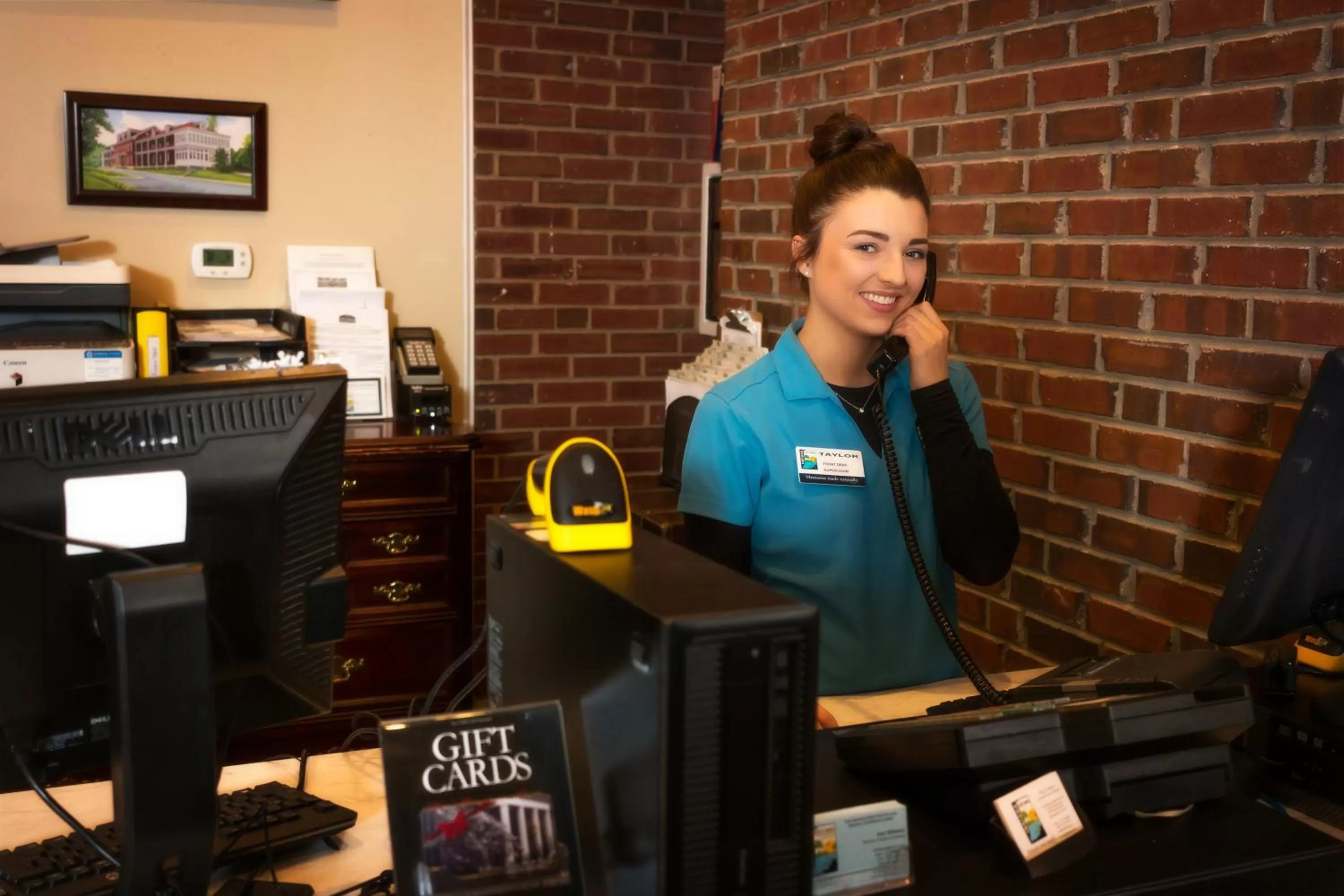 Lobby or reception in Fort Harrison State Park Inn