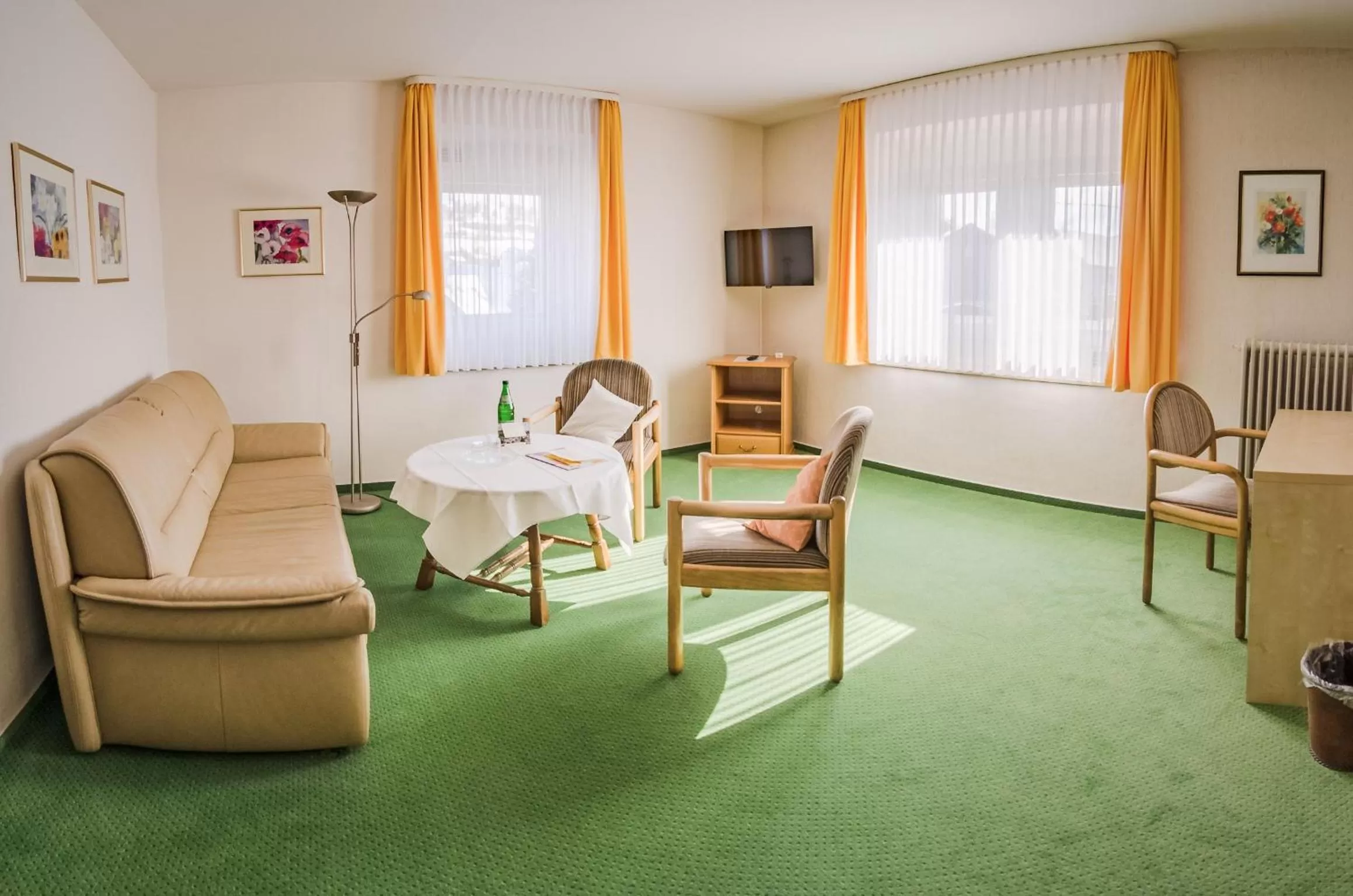 Living room, Bed in Westfalenhof Garni