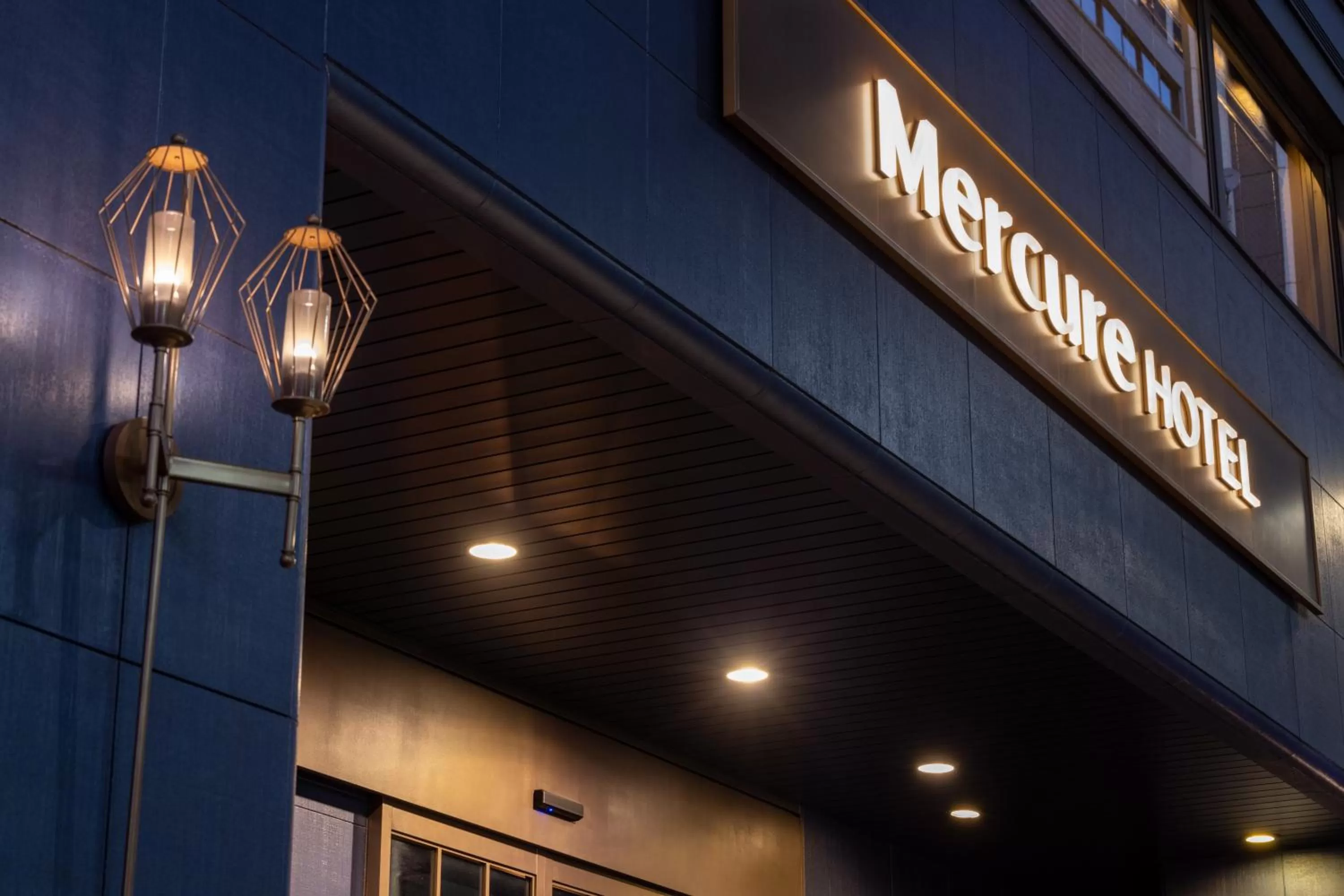 Facade/entrance in Mercure Tokyo Ginza