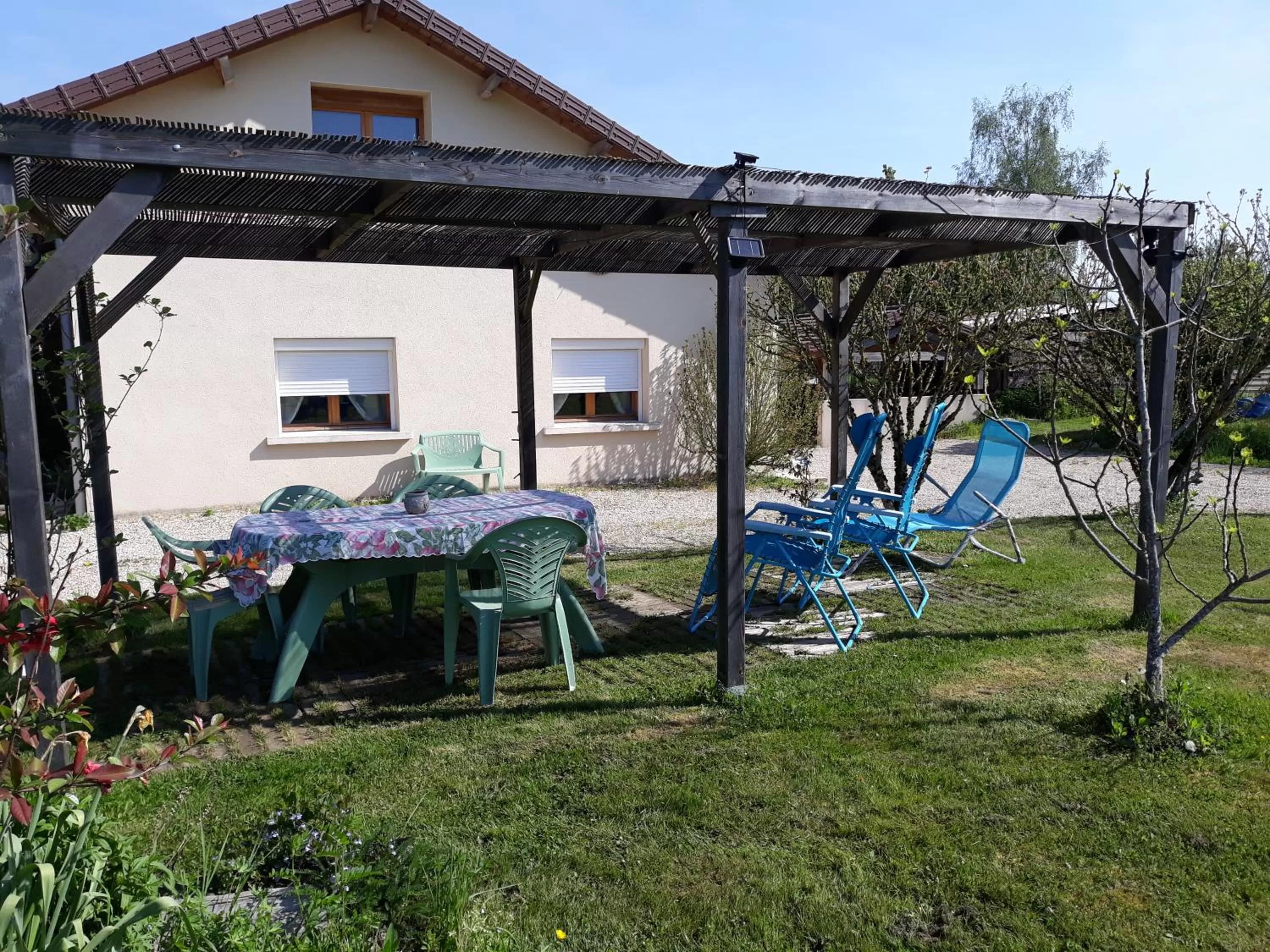 Garden view in Aux Cadollines