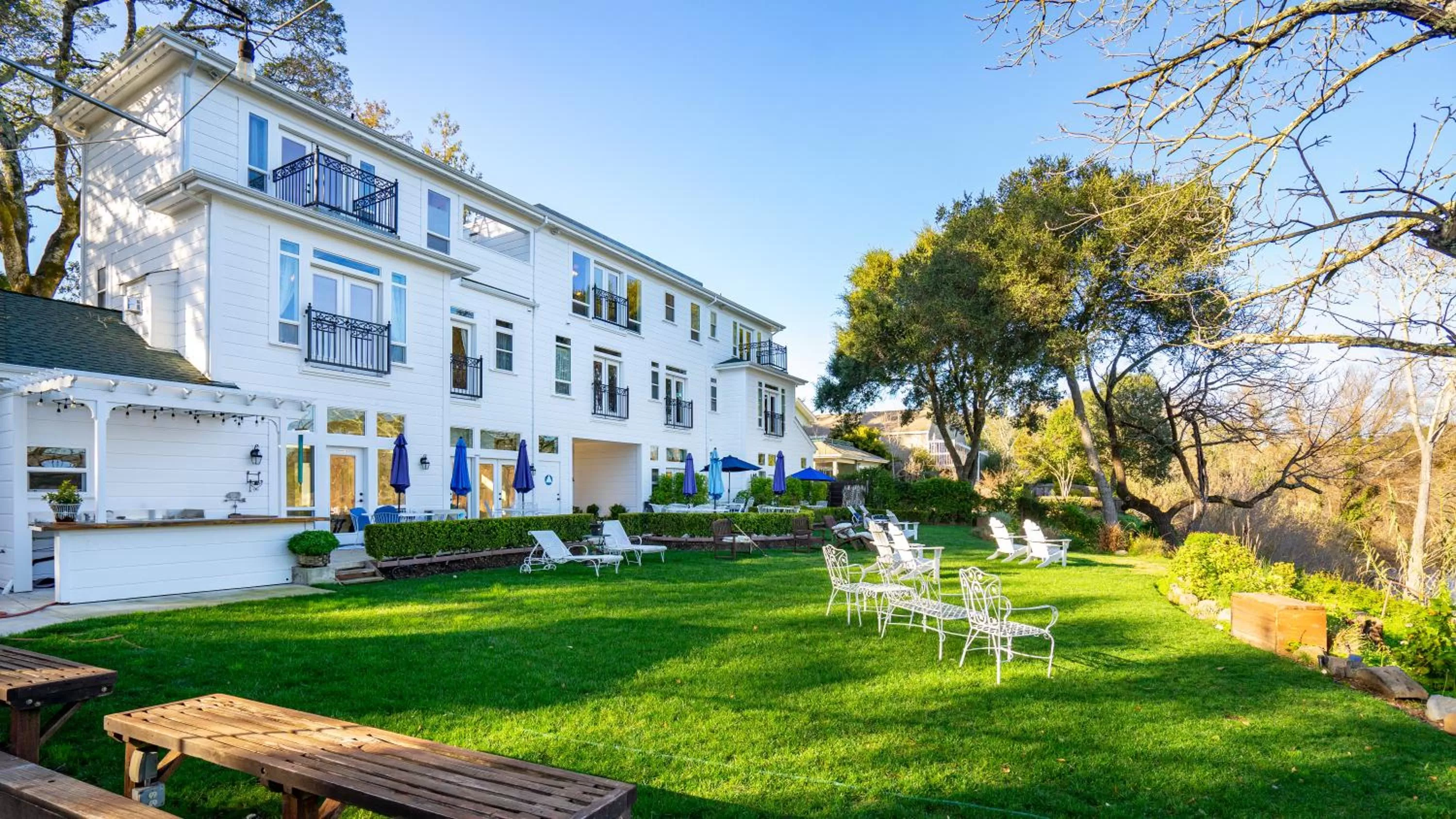 Natural landscape in The River Belle Inn