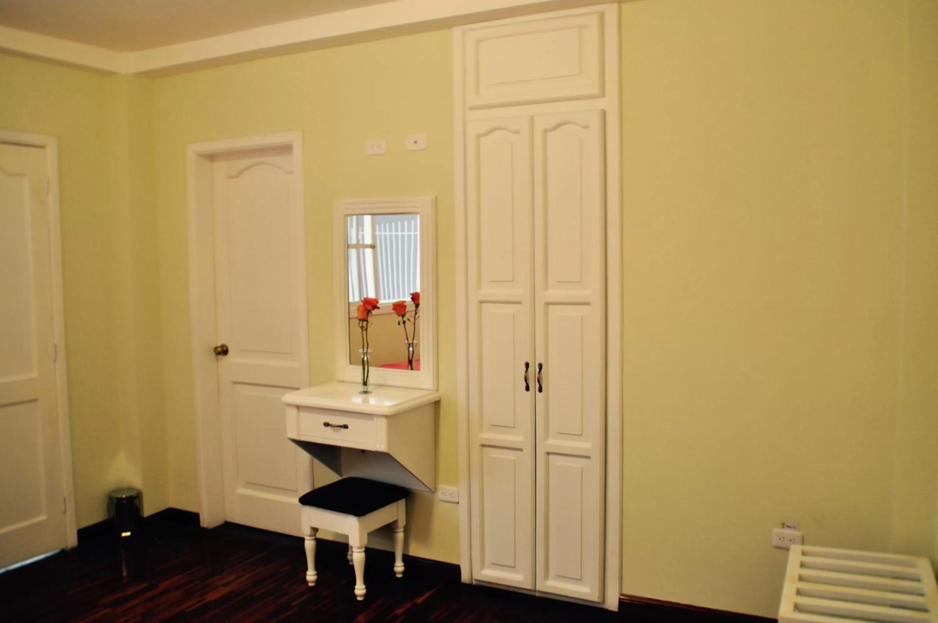 Photo of the whole room, TV/Entertainment Center in Hotel Europa