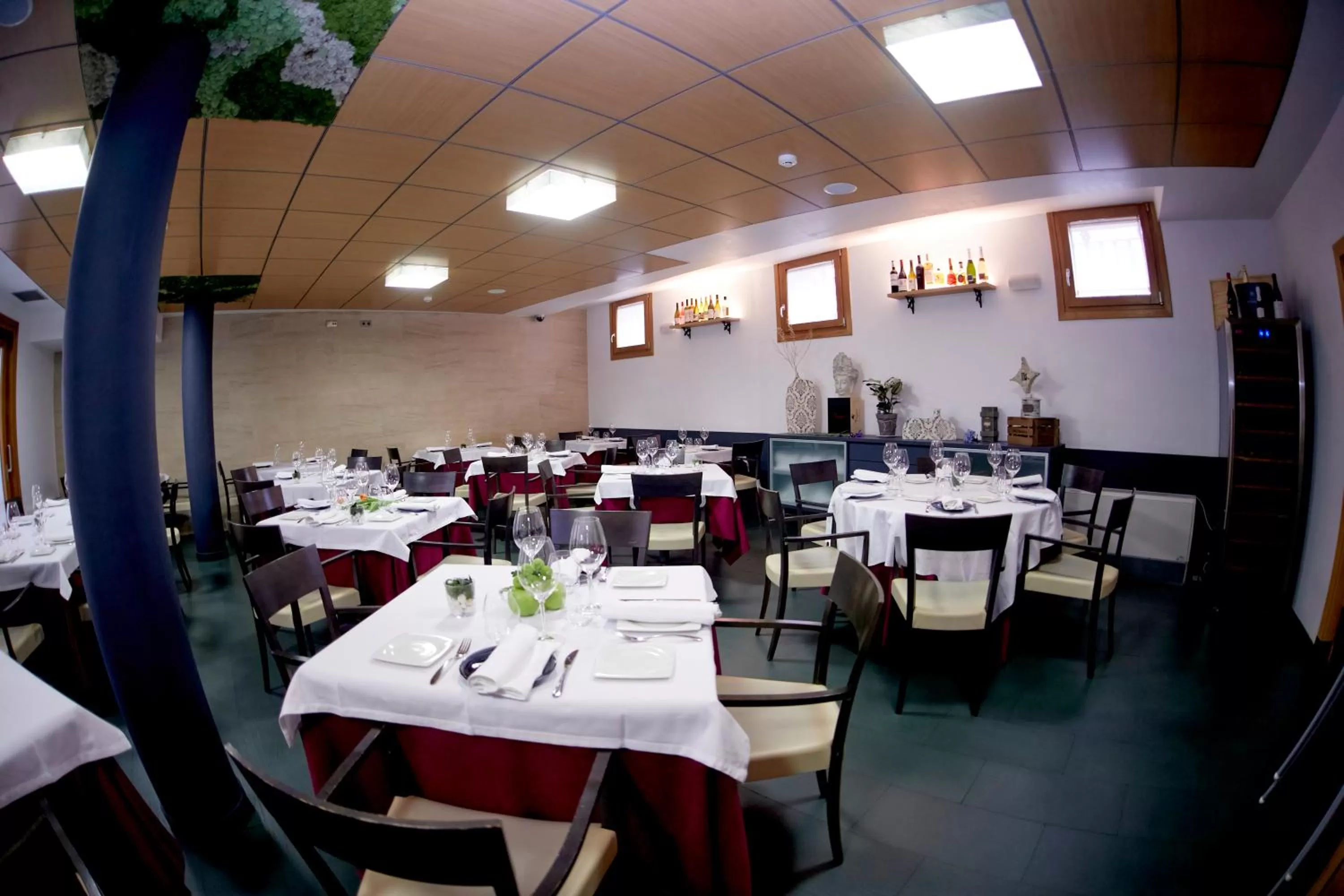 Restaurant/places to eat in Hotel Casa Azcona