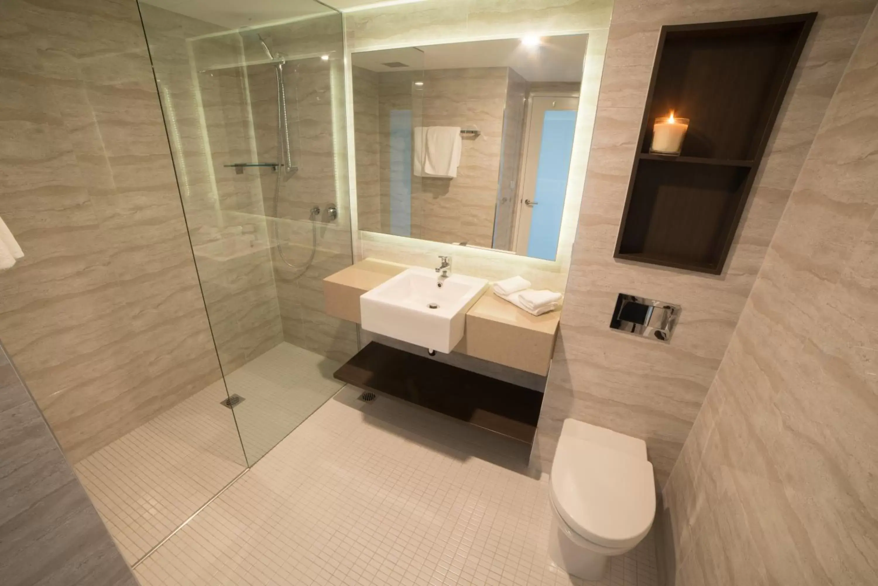 Superior Queen Room with Ocean View in Novotel Wollongong Northbeach Superior Queen Room with Ocean View in Novotel Wollongong Northbeach