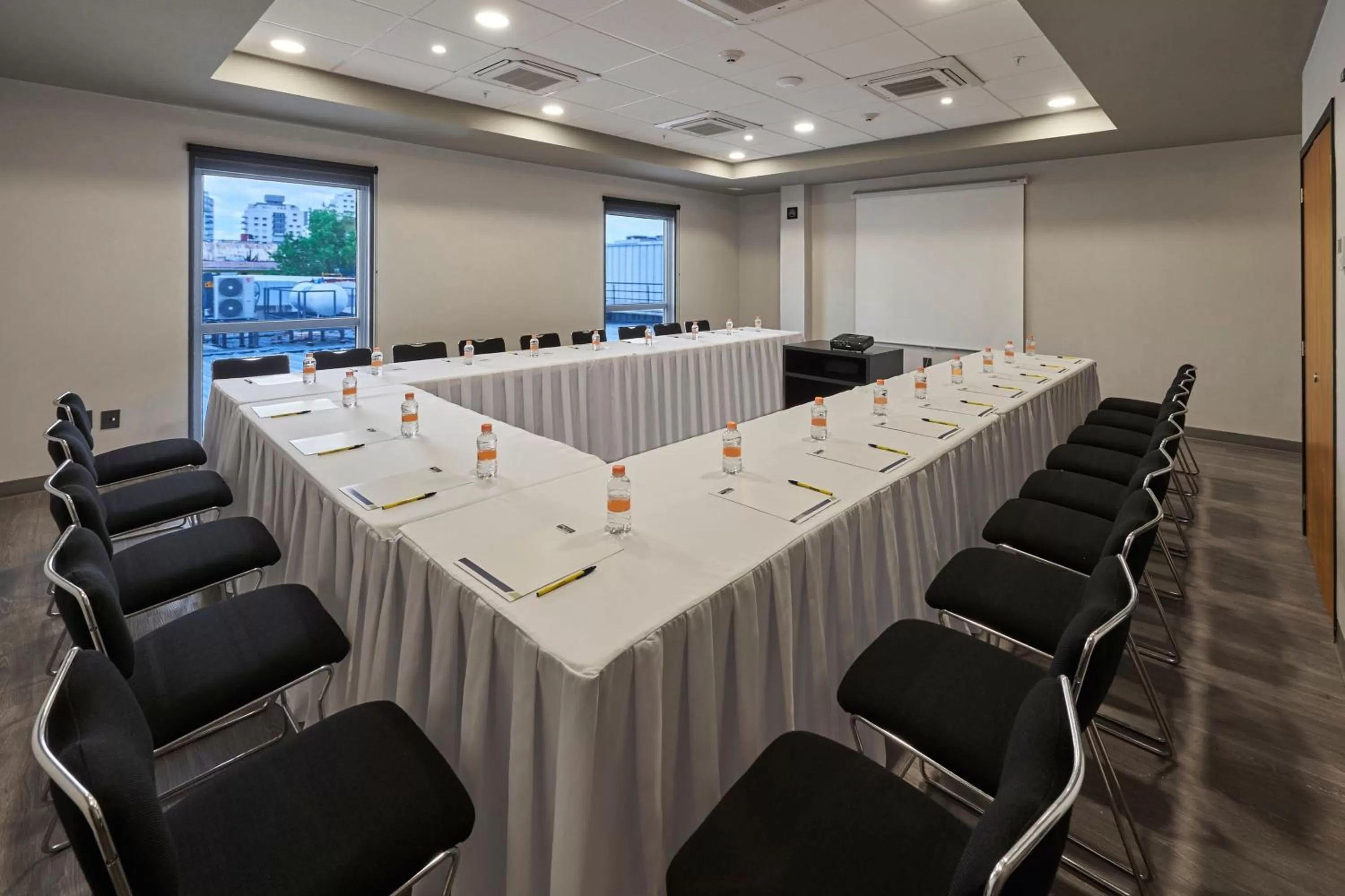 Meeting/conference room in City Express by Marriott Ciudad de México Tlalnepantla